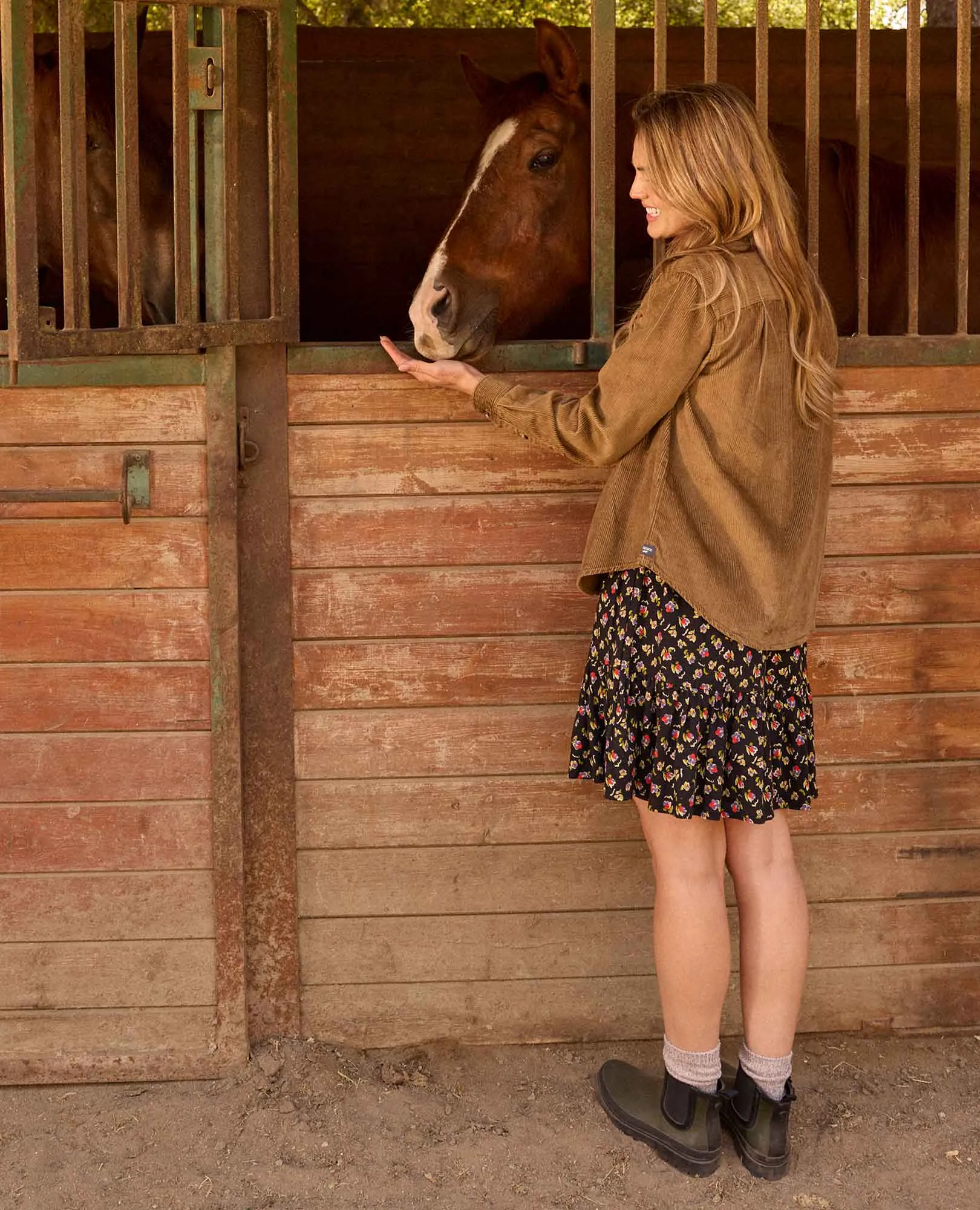 Women's Cascadia Cord Shirt sold by TOAD&CO product image thumbnail 5