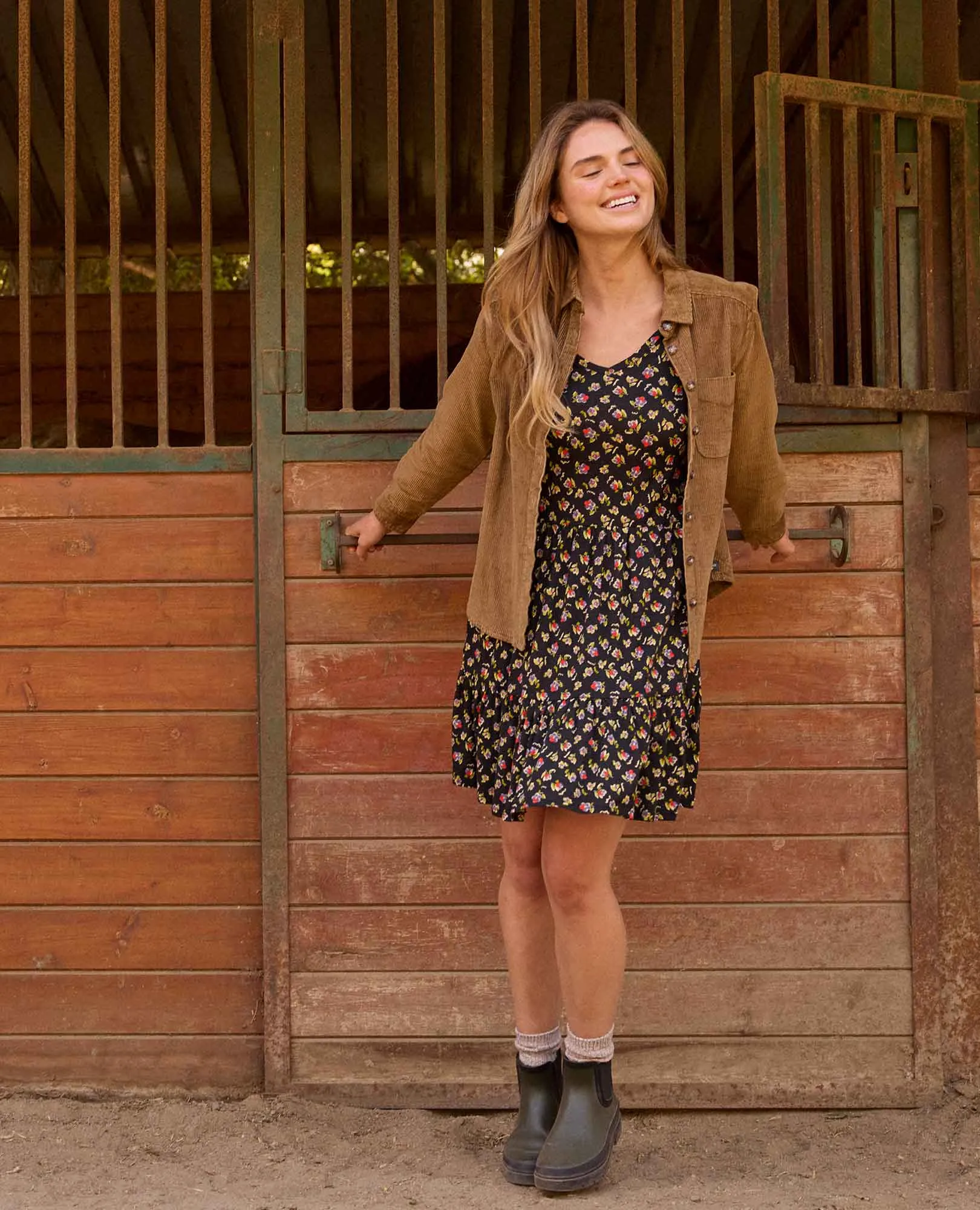 Women's Cascadia Cord Shirt sold by TOAD&CO product image thumbnail 4