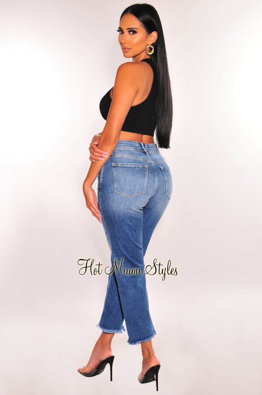 Black Seamless Ribbed Cut Out Sleeveless Crop Top sold by Hot Miami Styles product image thumbnail 4