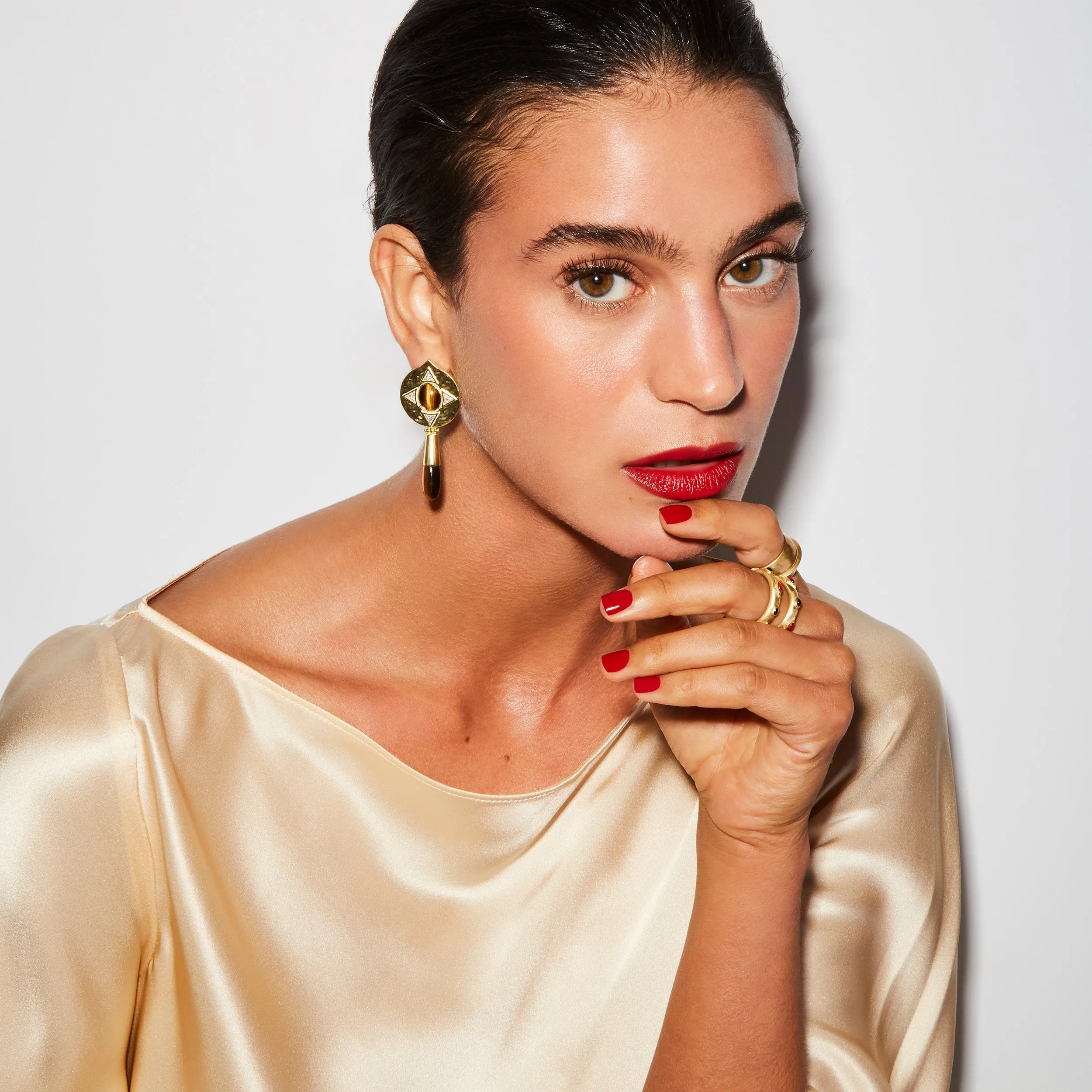 Hathor Teardrop Earrings sold by House of Harlow 1960 product image thumbnail 4