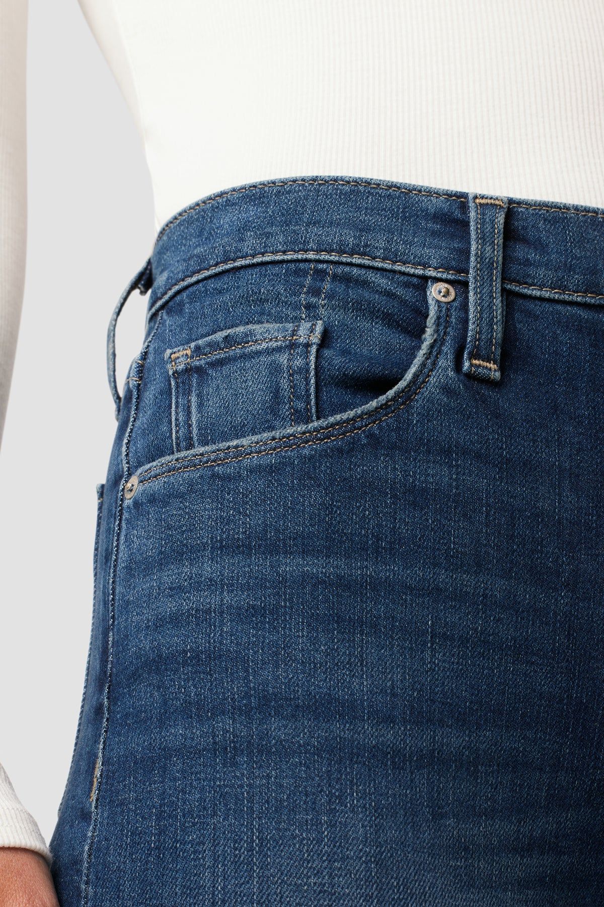 Barbara High-Rise Baby Bootcut Jean w/ Slit Hem sold by Hudson Jeans product image thumbnail 4