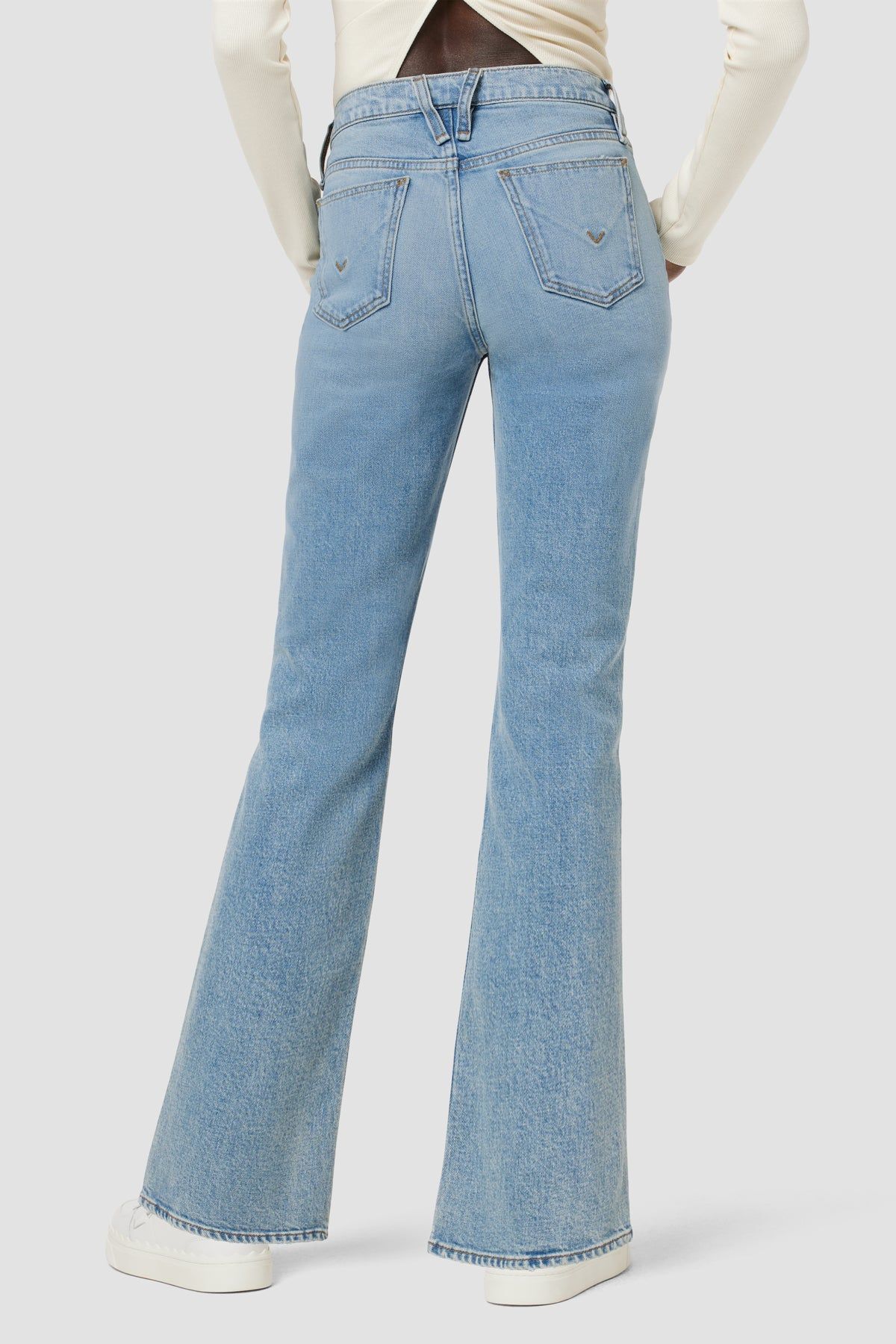 Farrah Mid-Rise Barefoot Bootcut Jean sold by Hudson Jeans product image thumbnail 3