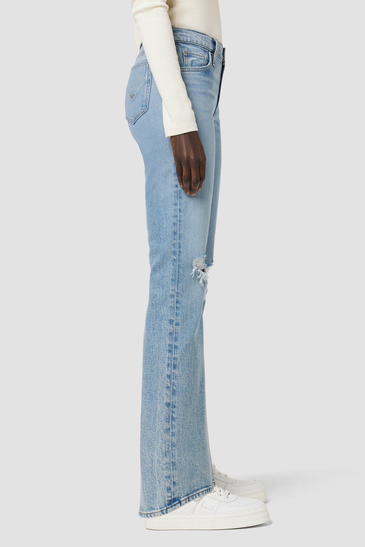 Farrah Mid-Rise Barefoot Bootcut Jean sold by Hudson Jeans product image thumbnail 2