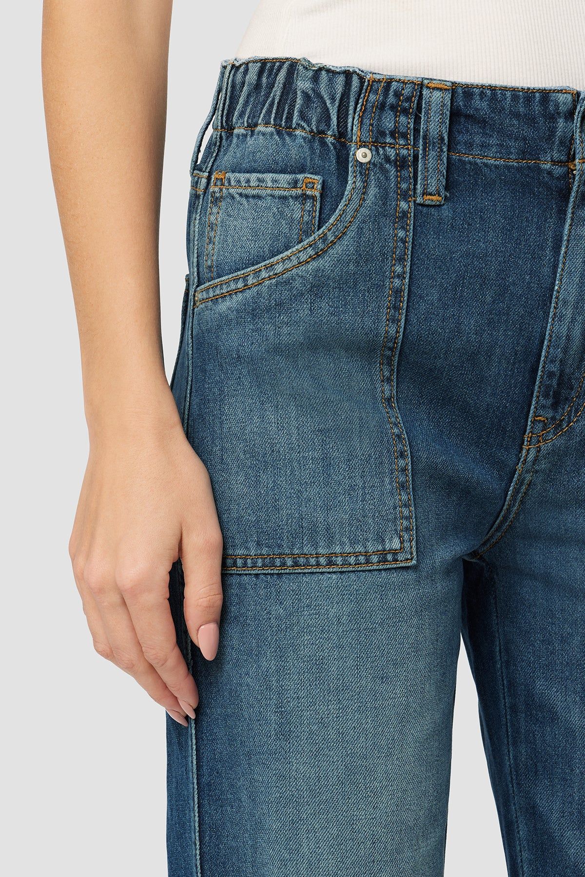 Remi High-Rise Elastic Waist Straight Ankle Jean sold by Hudson Jeans product image thumbnail 4