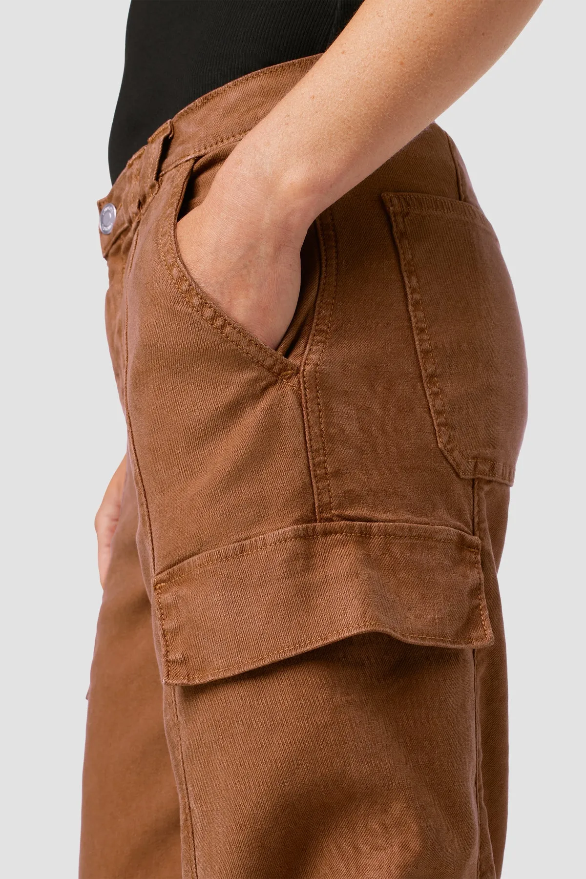 Mid-Rise Utility Wide Leg Cargo sold by Hudson Jeans product image thumbnail 4