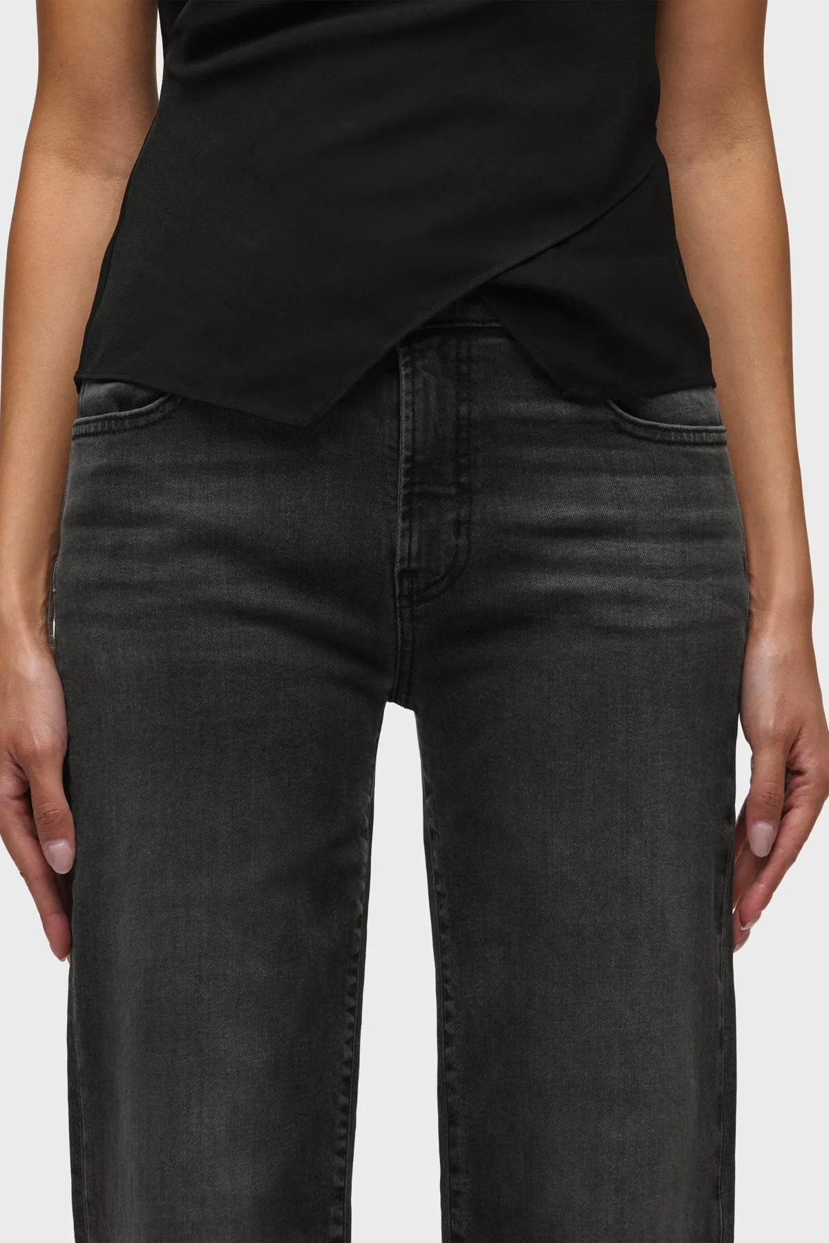 Rosalie Wide Leg "32 Inseam sold by Hudson Jeans product image thumbnail 4