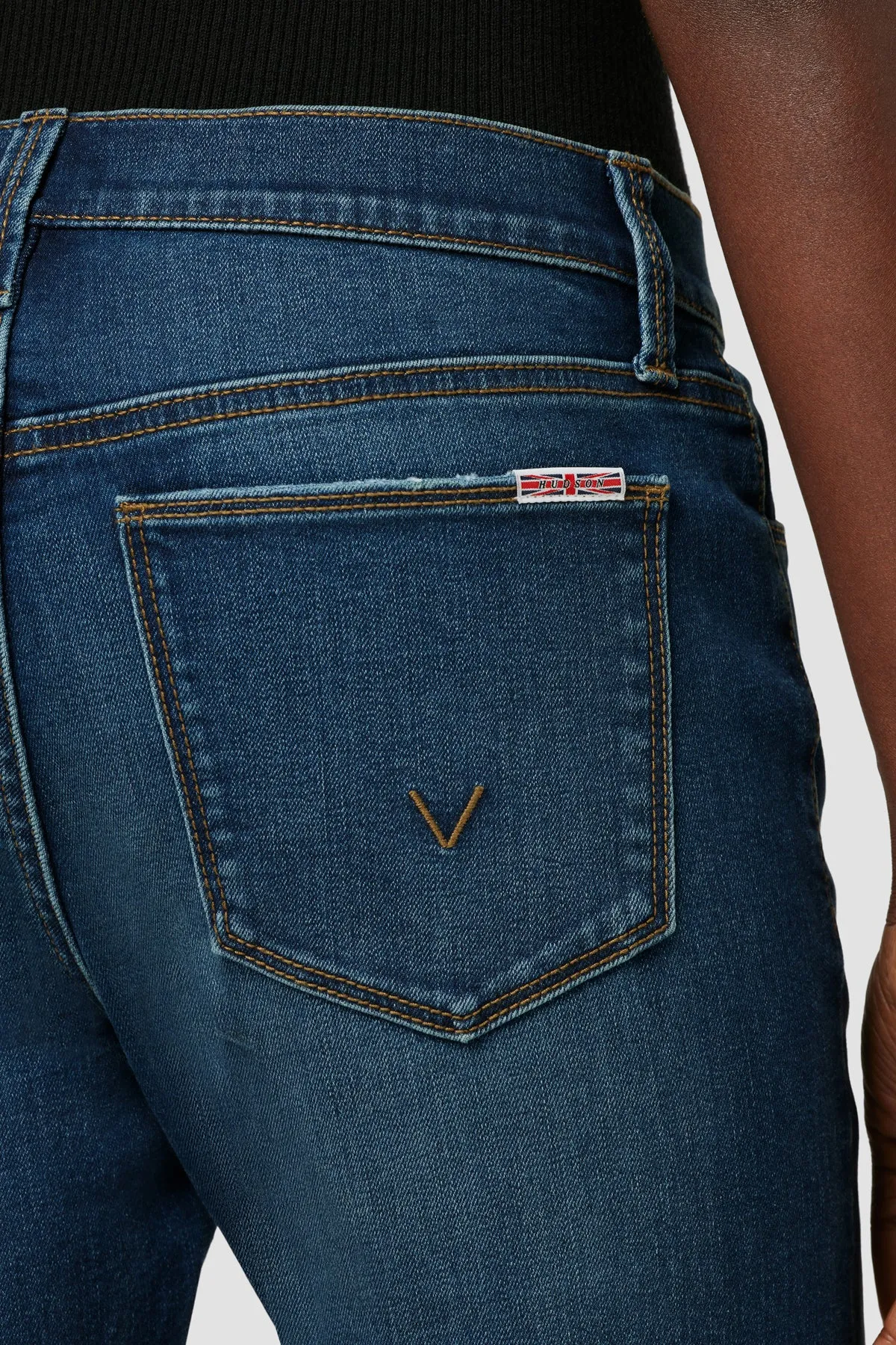 Natalie Mid-Rise Slim Boyfriend Crop Jean sold by Hudson Jeans product image thumbnail 5