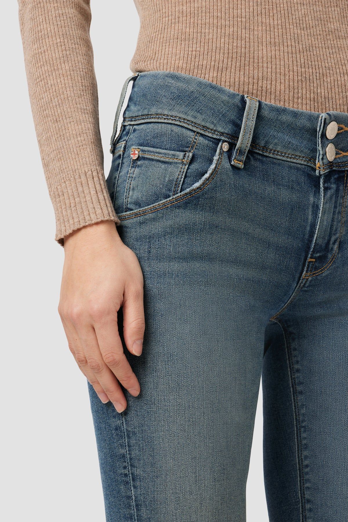 Beth Mid-Rise Baby Bootcut Jean sold by Hudson Jeans product image thumbnail 4