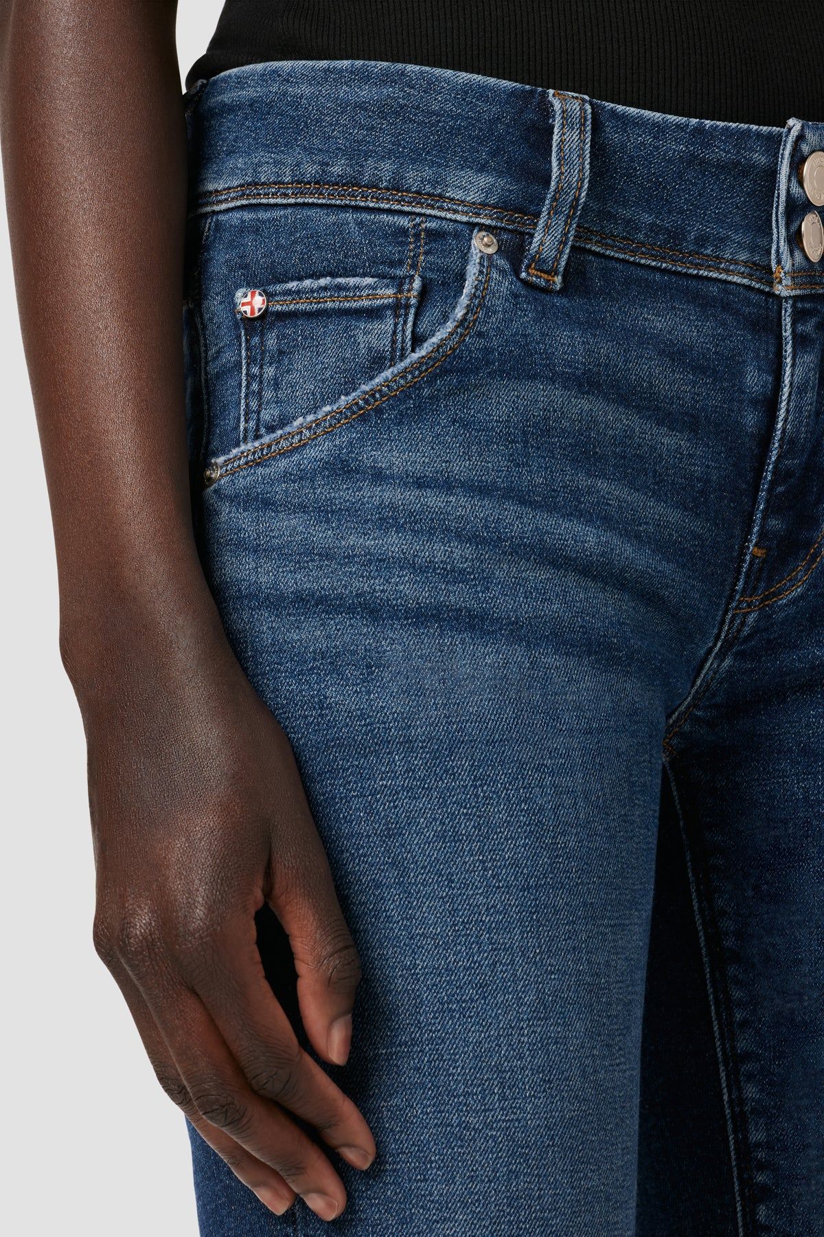 Beth Mid-Rise Baby Bootcut Jean sold by Hudson Jeans product image thumbnail 4