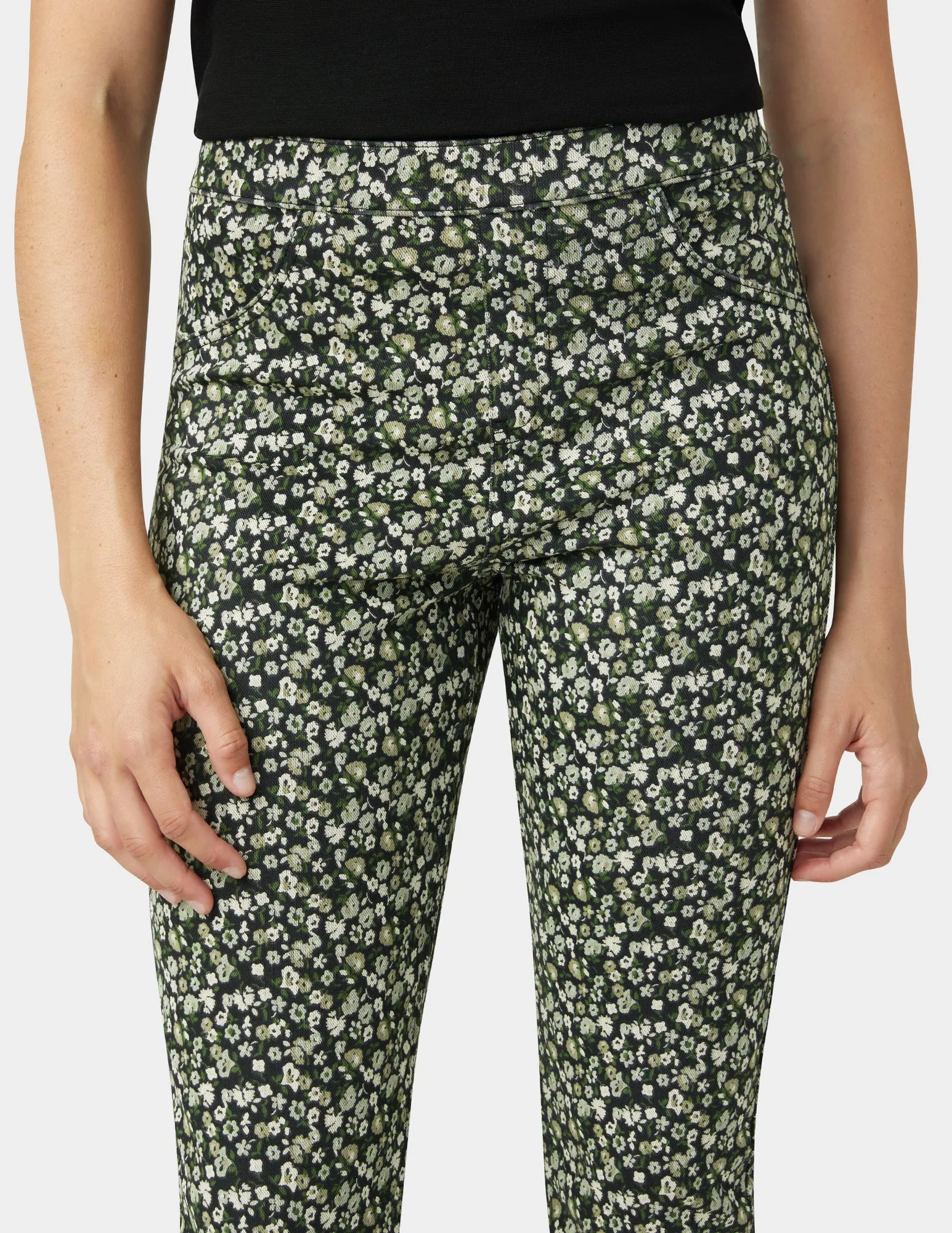 Ditsy Floral Denim Legging sold by HUE product image thumbnail 5