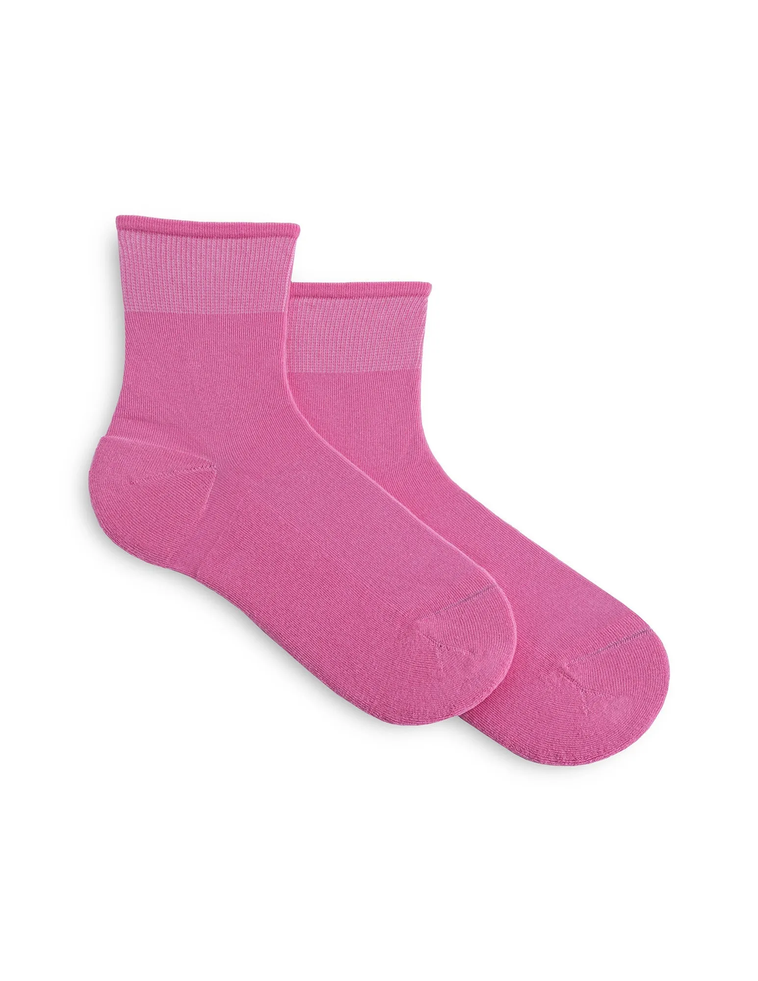 Sporty Shortie Sneaker Sock sold by HUE