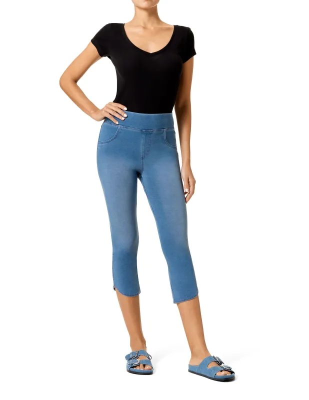Game Changing Tulip Hem Capri sold by HUE