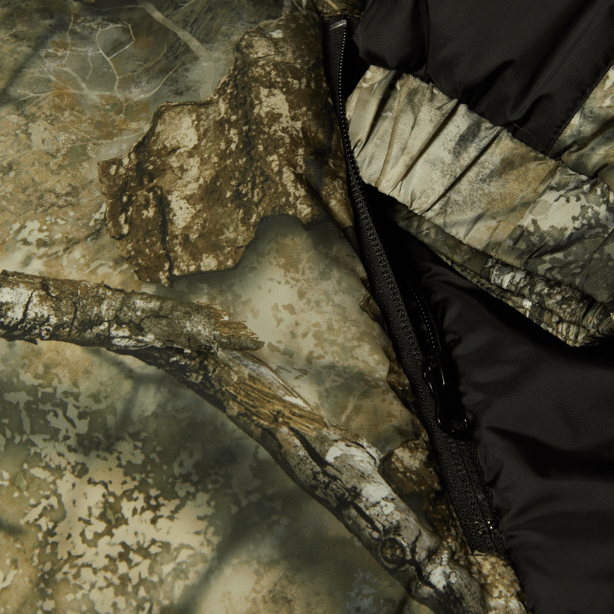 Realtree Sequoia Puffer sold by HUF product image thumbnail 4