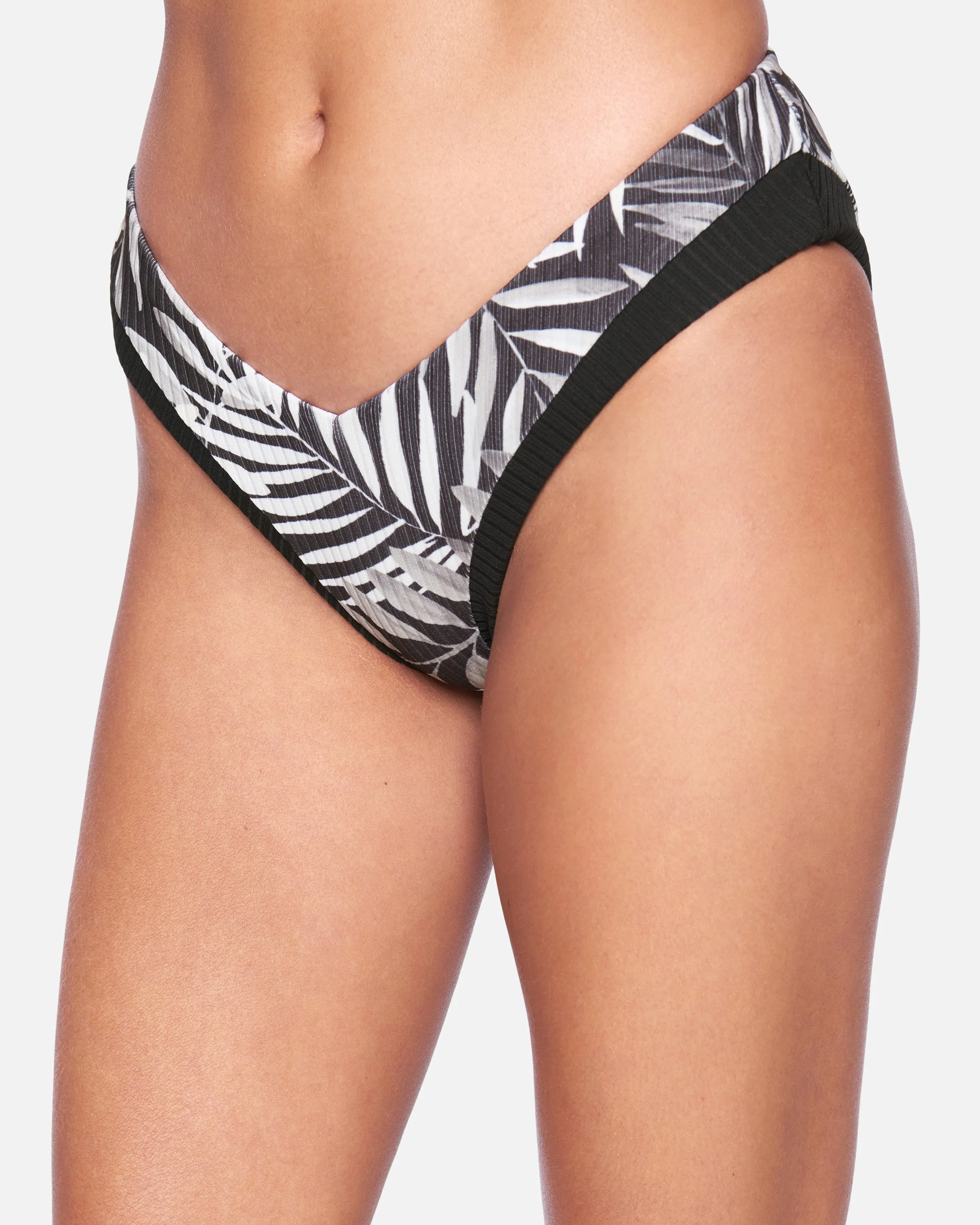 Blocked Moderate Bottom sold by Hurley product image thumbnail 3