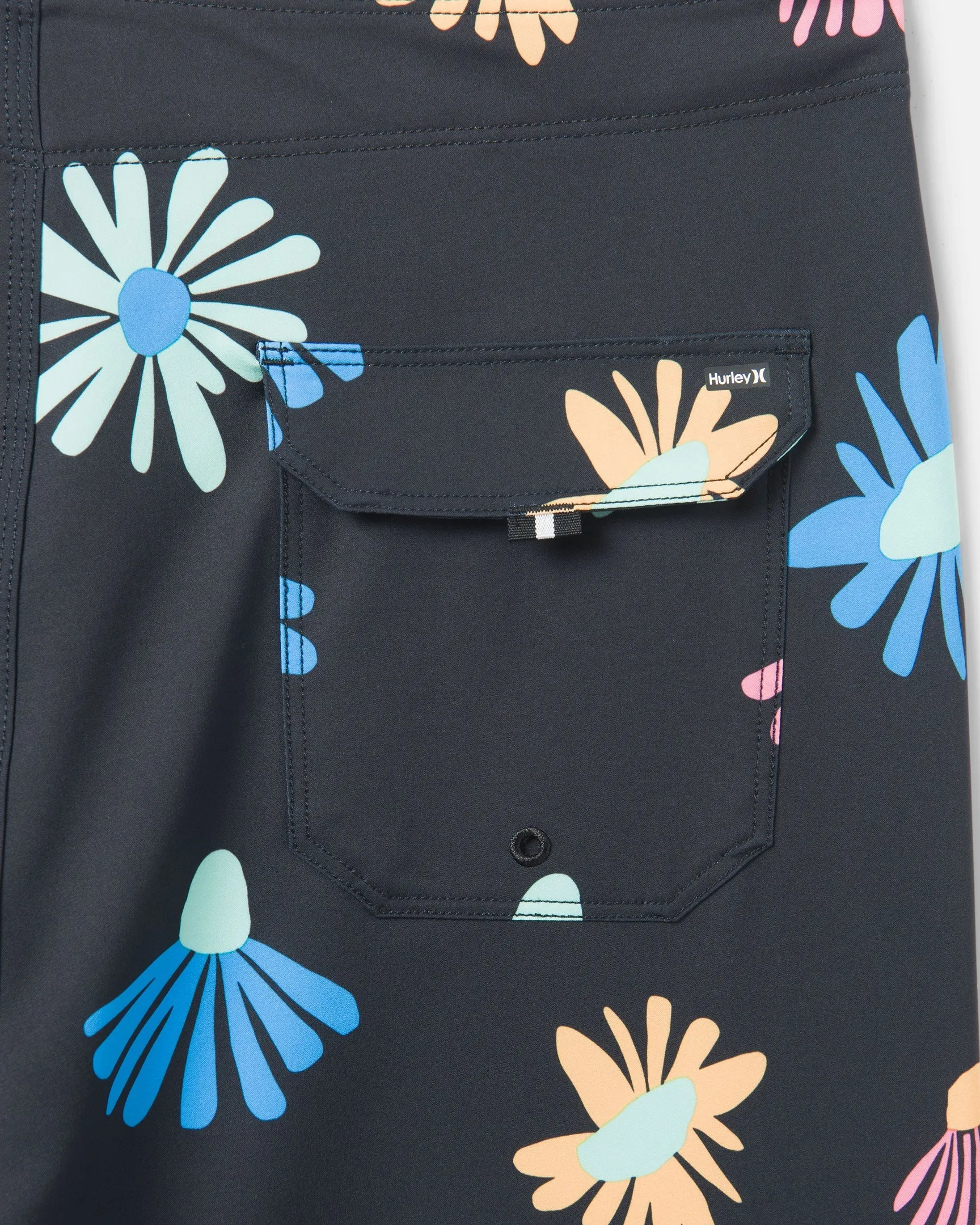 Phantom Weekender Boardshort 20" sold by Hurley product image thumbnail 3