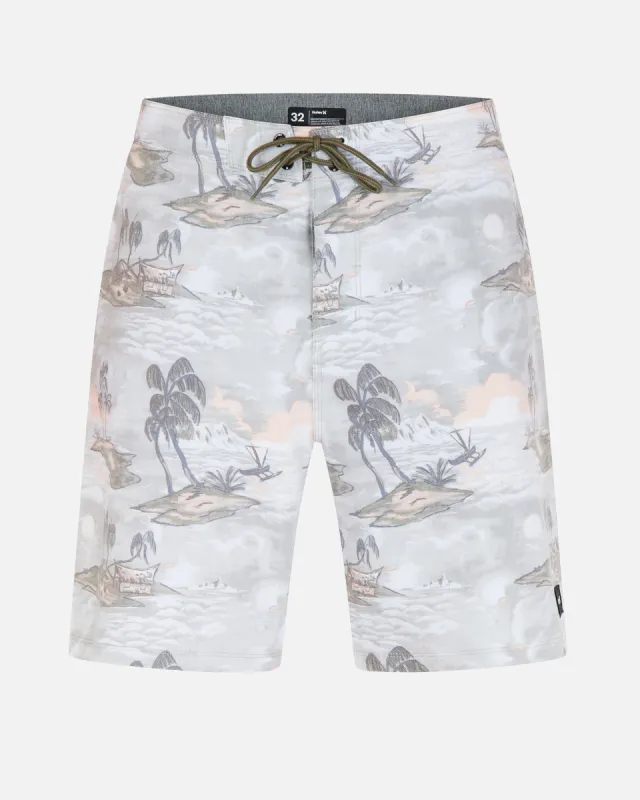 PHANTOM NATURALS WEEKENDER 20" BOARDSHORT sold by Hurley