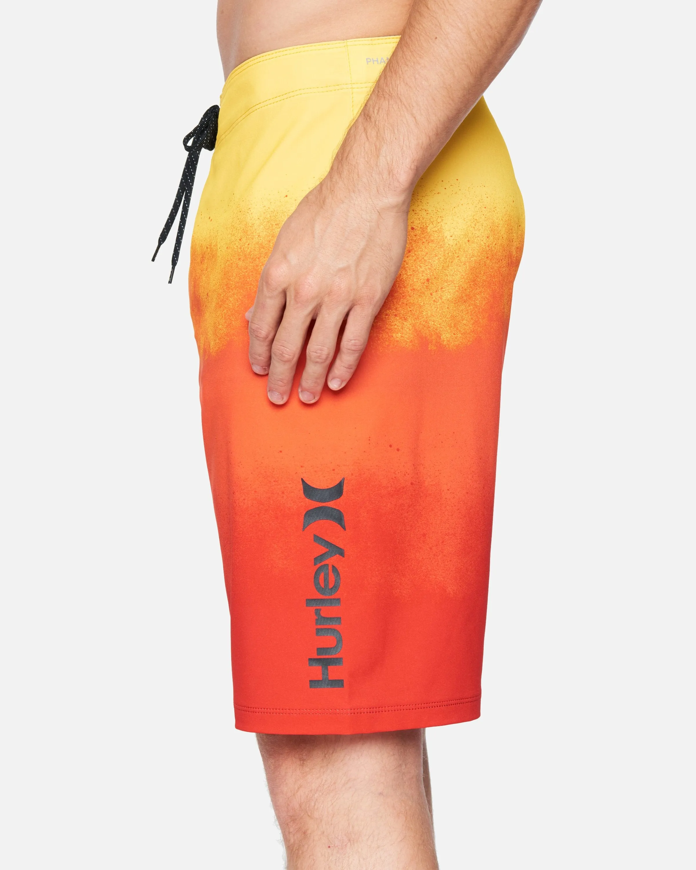 Phantom Zeros Reveal Boardshorts 20" sold by Hurley product image thumbnail 2