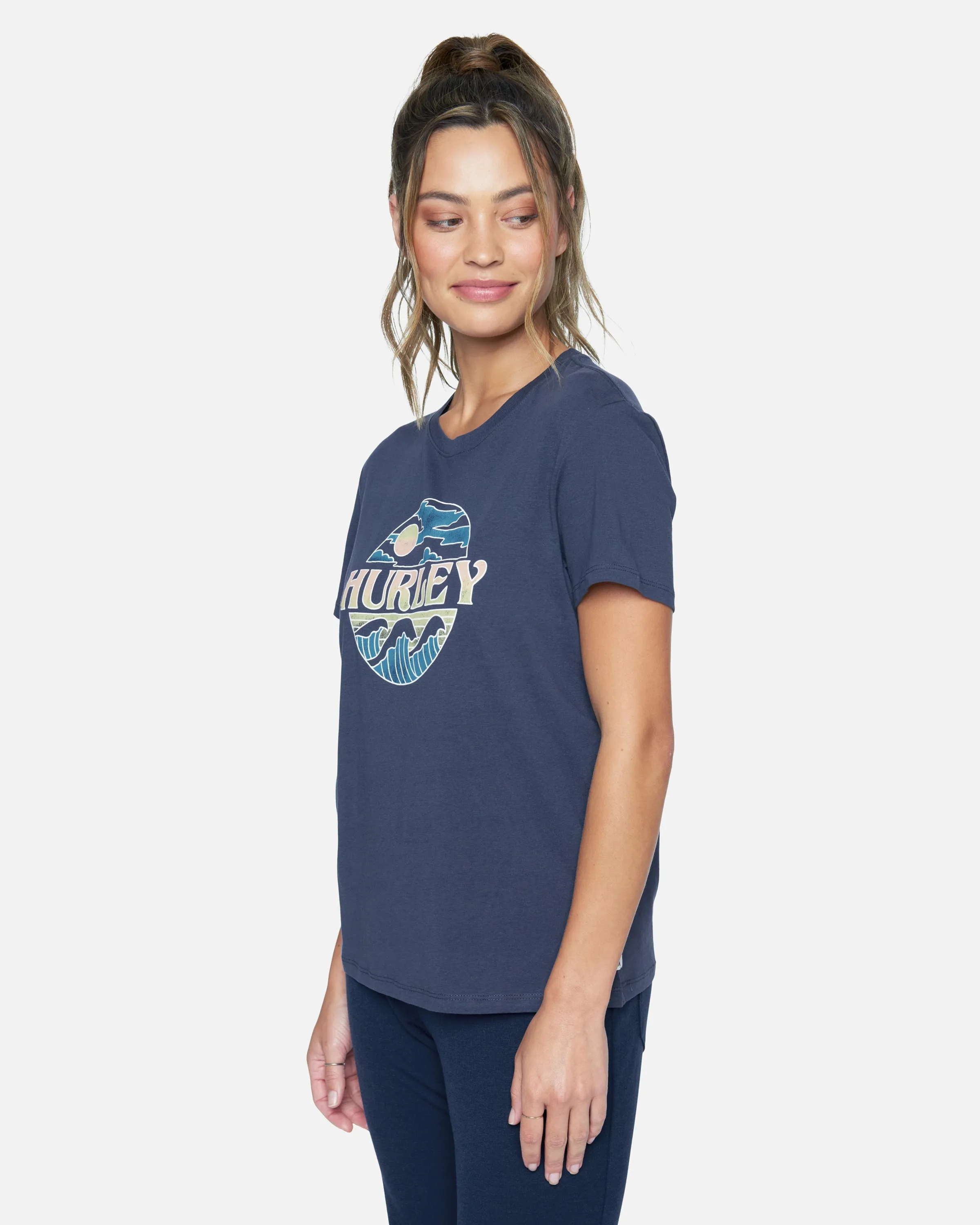 CREW WASHED RELAXED GIRLFRIEND TEE sold by Hurley product image thumbnail 3