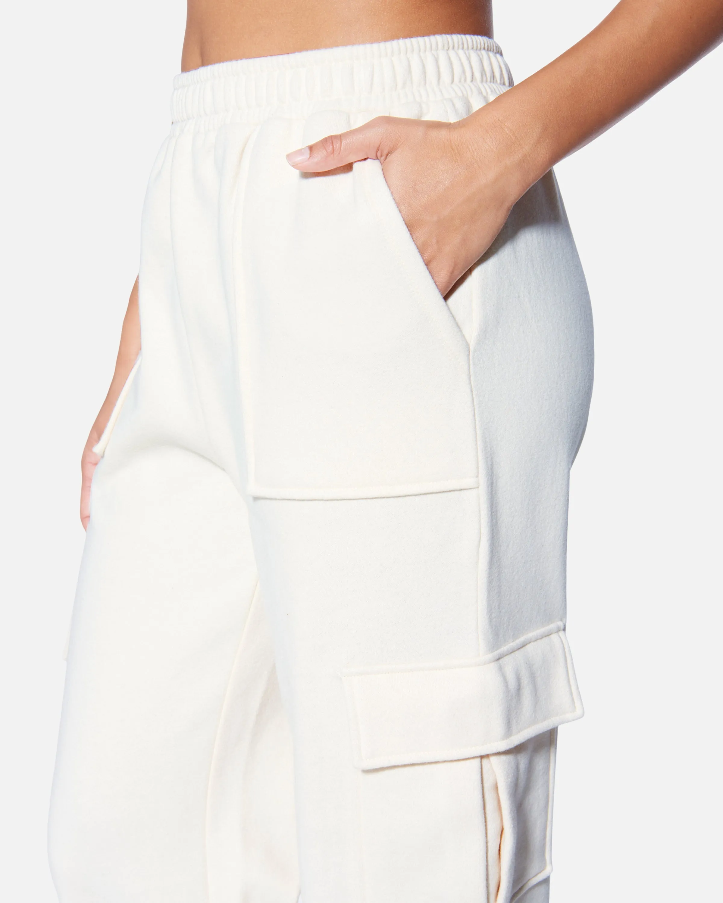 ESSENTIAL FLEECE CARGO JOGGER PANT sold by Hurley product image thumbnail 4