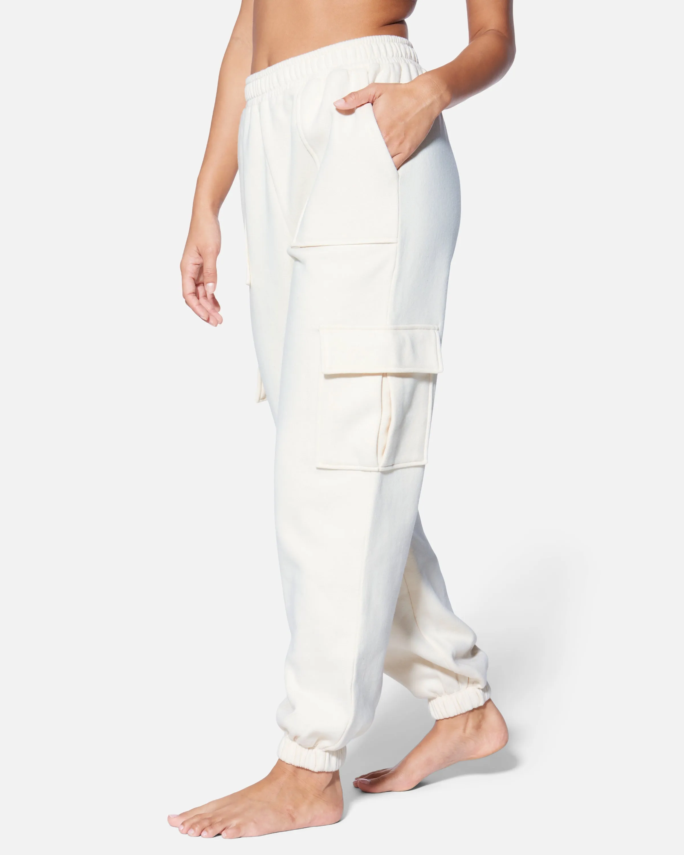 ESSENTIAL FLEECE CARGO JOGGER PANT sold by Hurley product image thumbnail 3