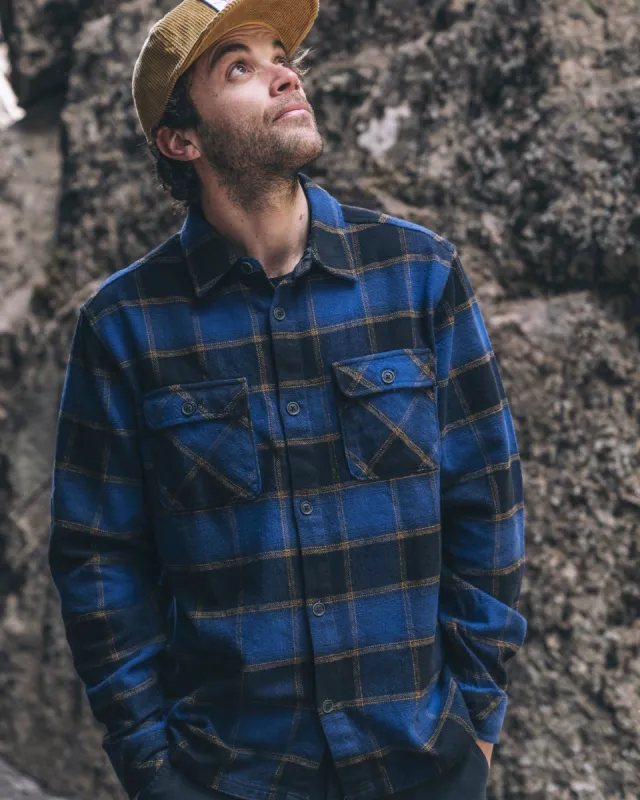 Santa Cruz Shoreline Flannel Long Sleeve made by Hurley