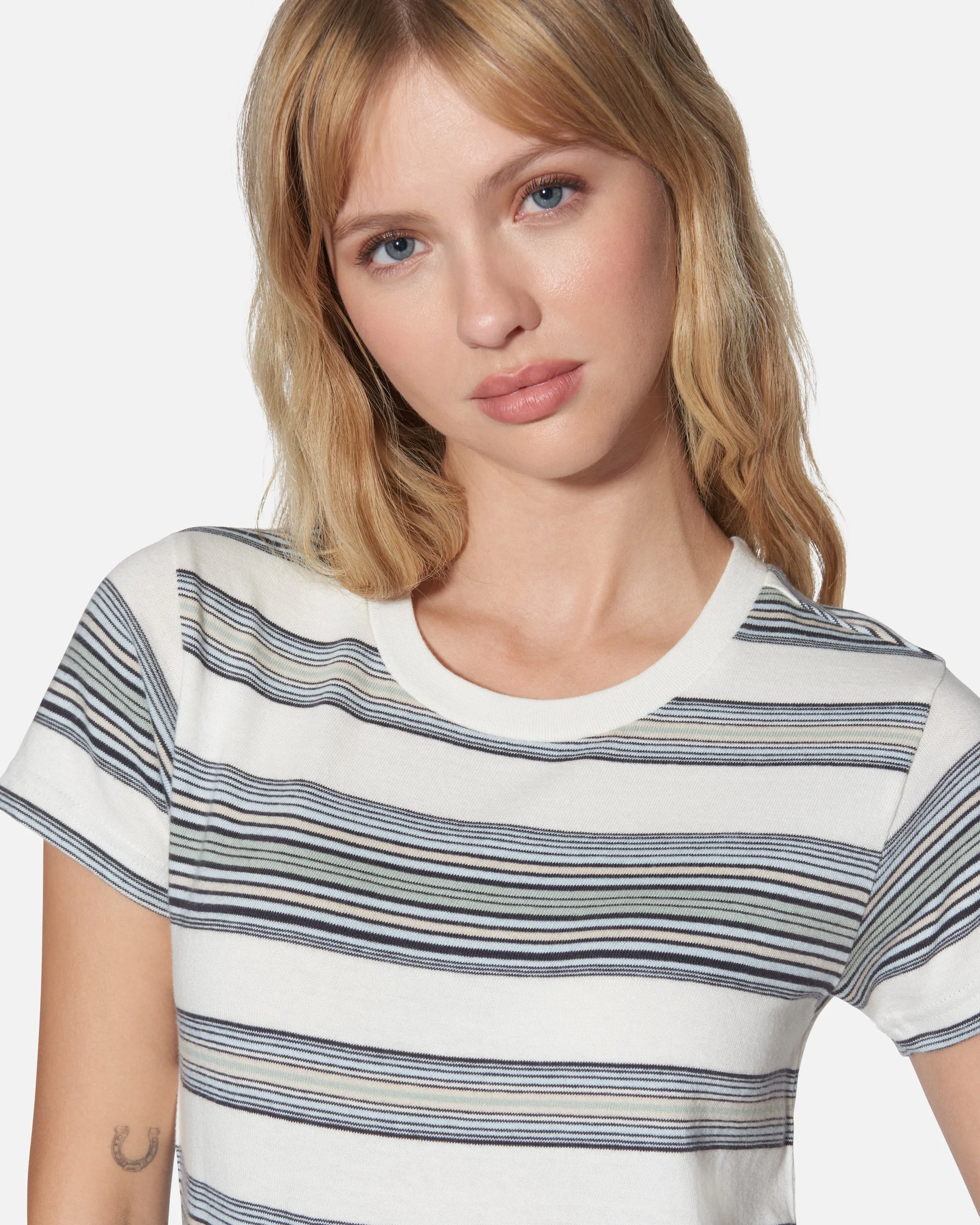 Better Days Tee sold by Hurley product image thumbnail 4