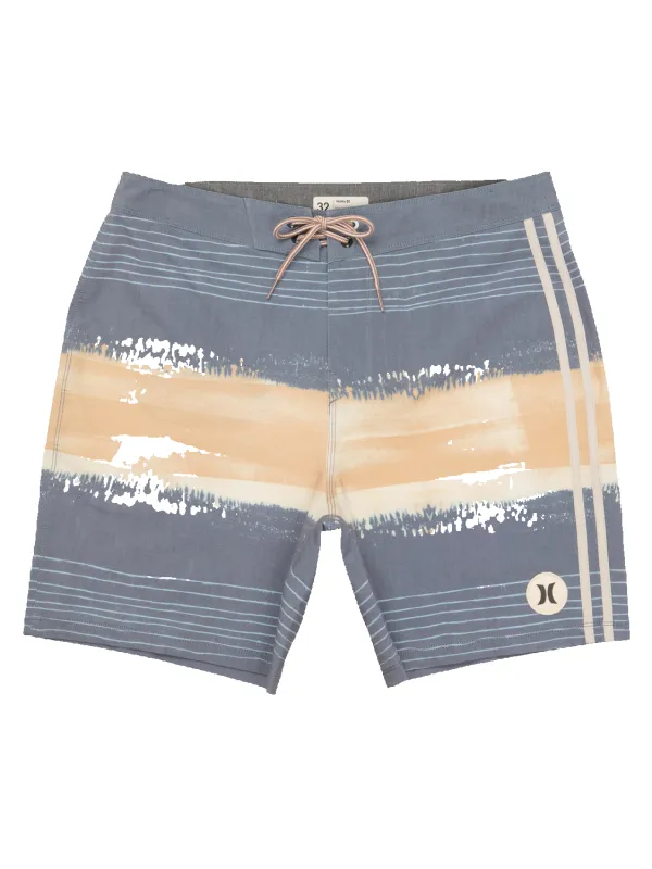 Phantom Naturals Tailgate 18" Boardshort sold by Hurley