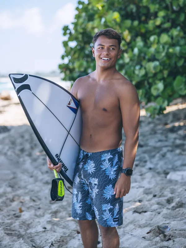 Phantom Eco Weekender 20" sold by Hurley