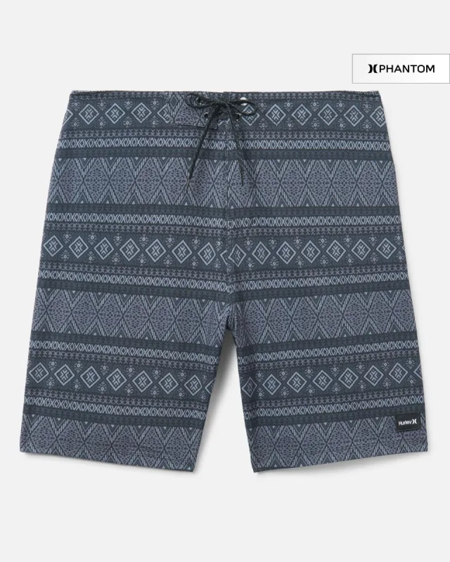 Phantom Weekender Boardshort 20" sold by Hurley