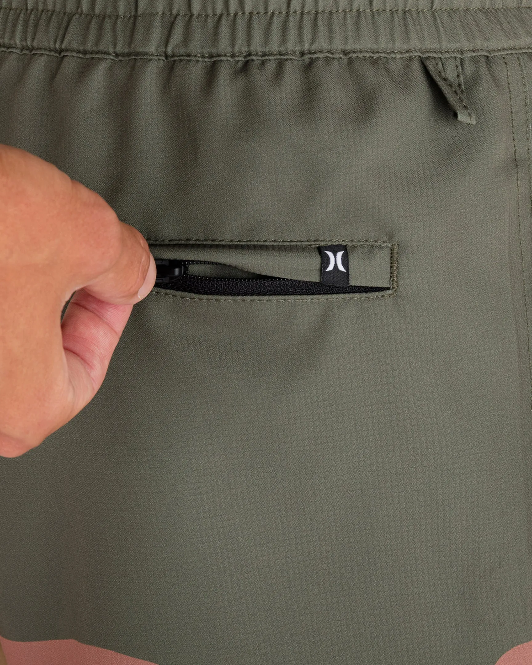 Explore H2O-Dri Trek Ii 17.5" Short sold by Hurley product image thumbnail 4