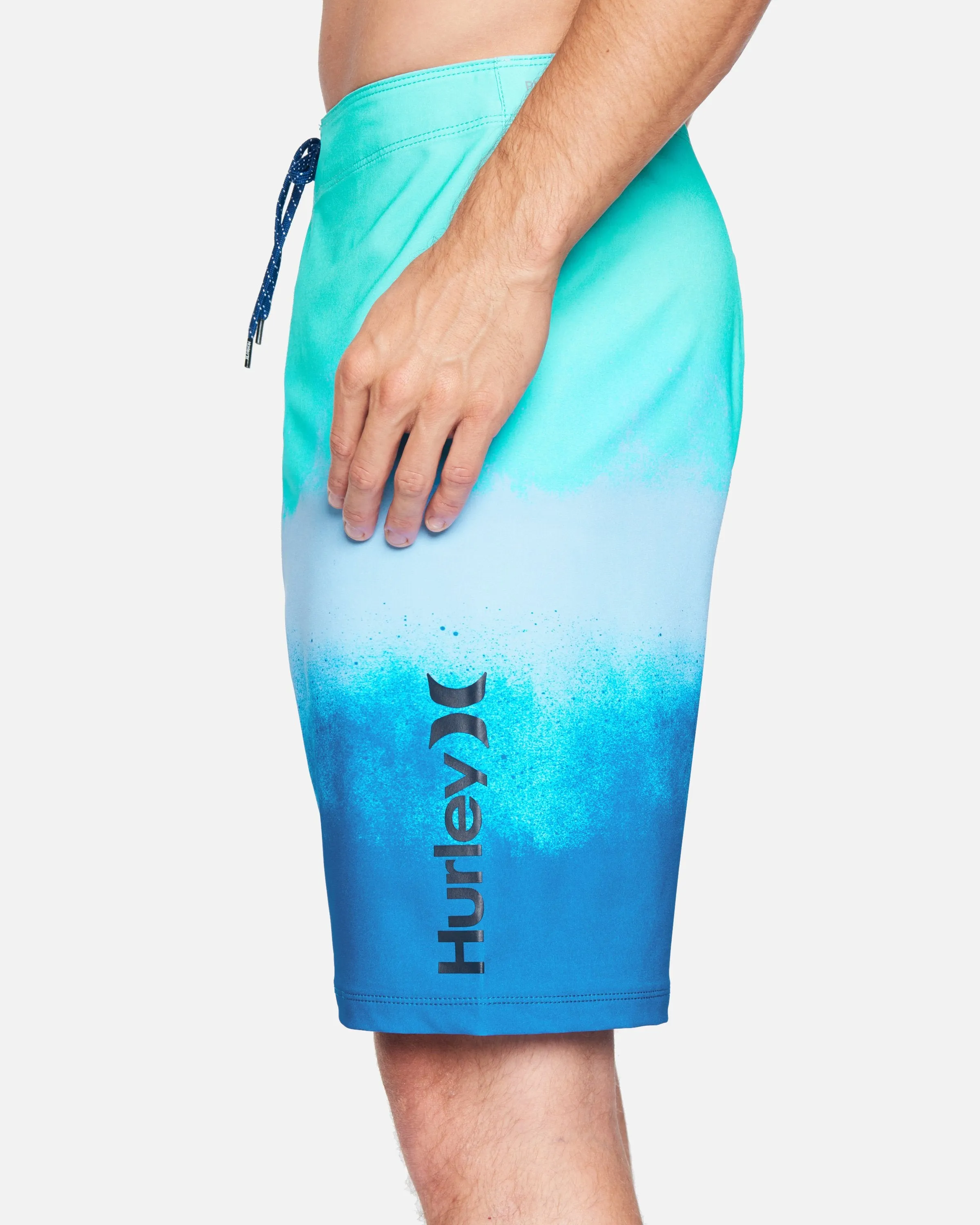 Phantom Zeros Reveal Boardshorts 20" sold by Hurley product image thumbnail 2