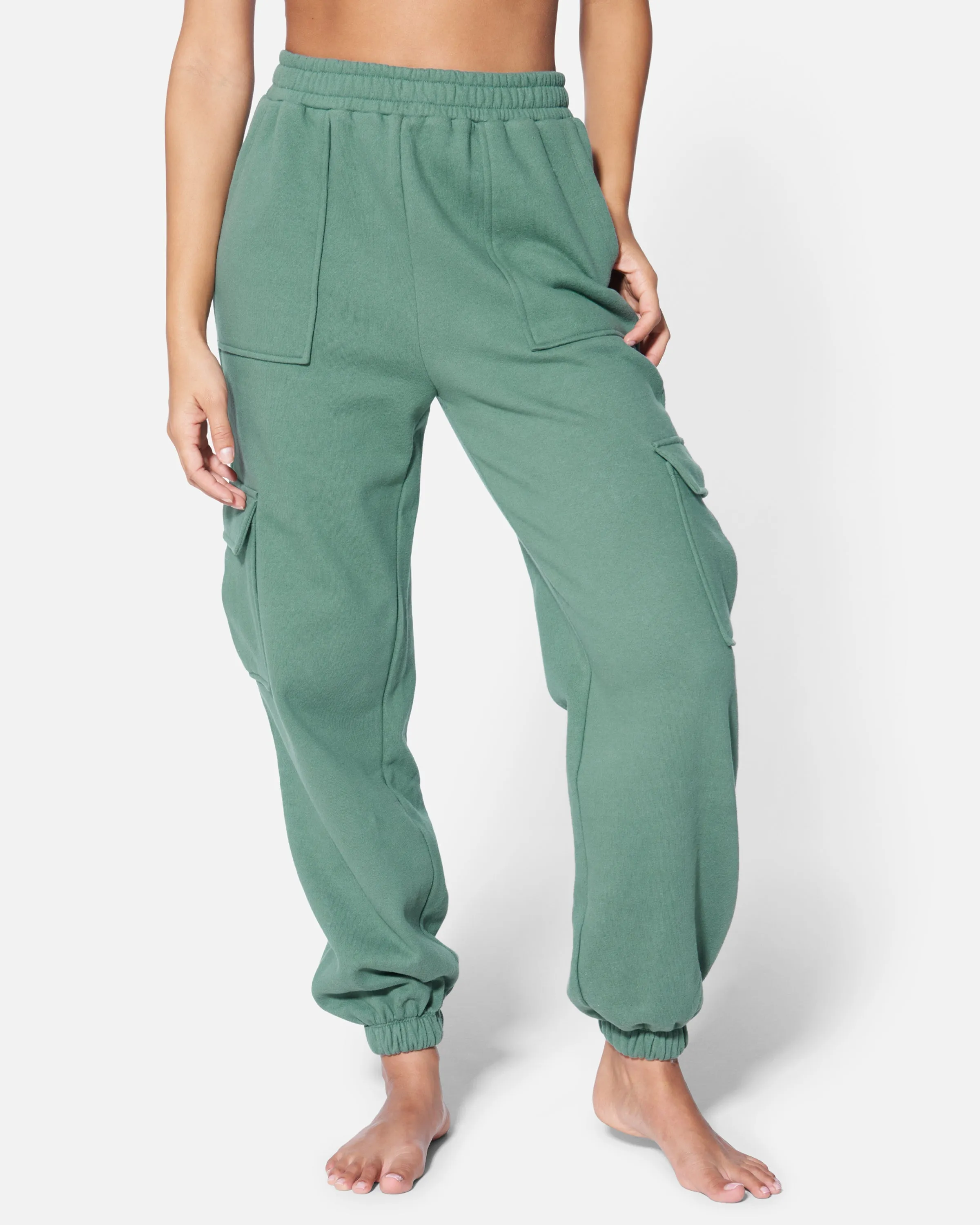 ESSENTIAL FLEECE CARGO JOGGER PANT sold by Hurley