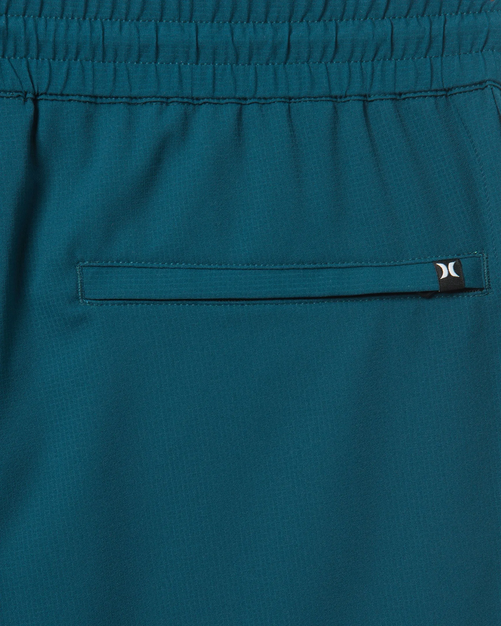 Explore H2O-Dri Trek II Shorts 17.5" sold by Hurley product image thumbnail 3