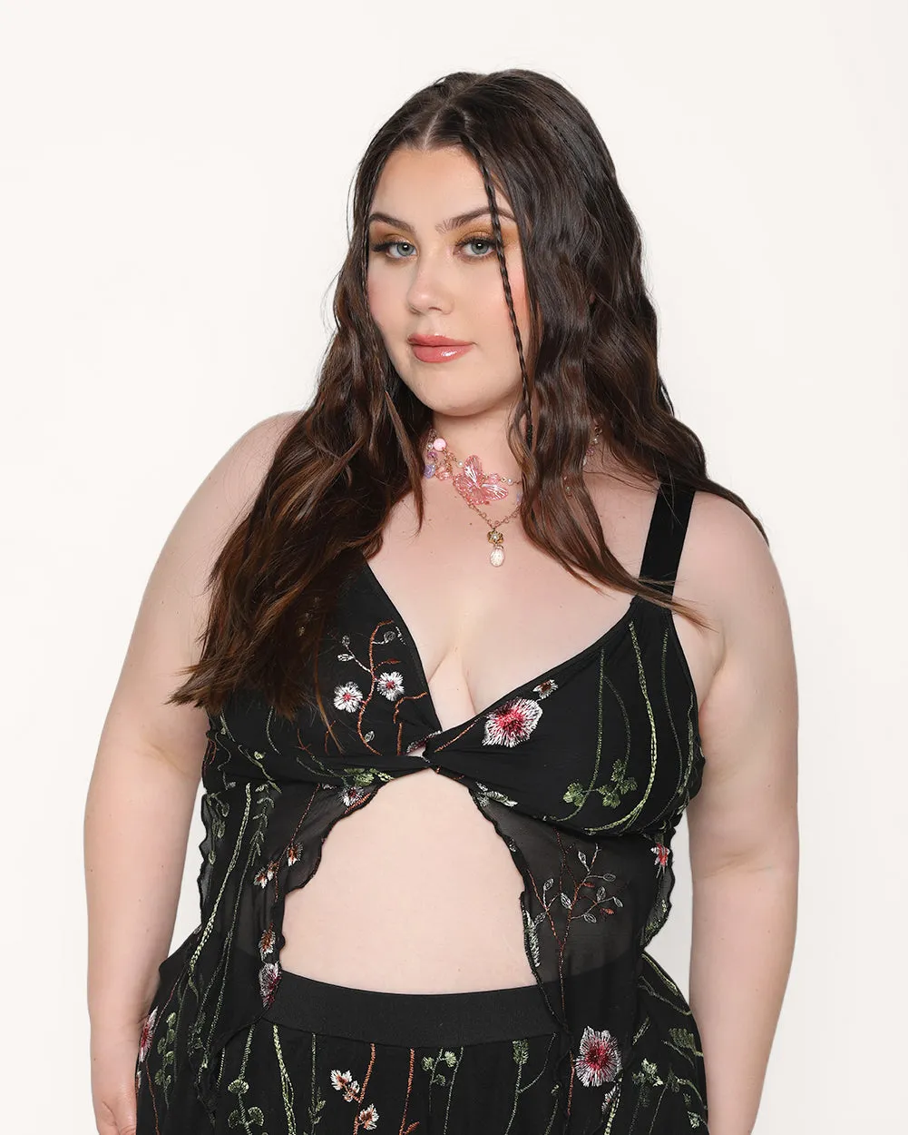 Lace Flowerfields Stretch Pixie Hem Top sold by iHeartRaves product image thumbnail 5