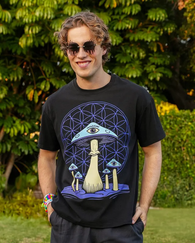 Wavy Cap Oversized Tee made by iHeartRaves