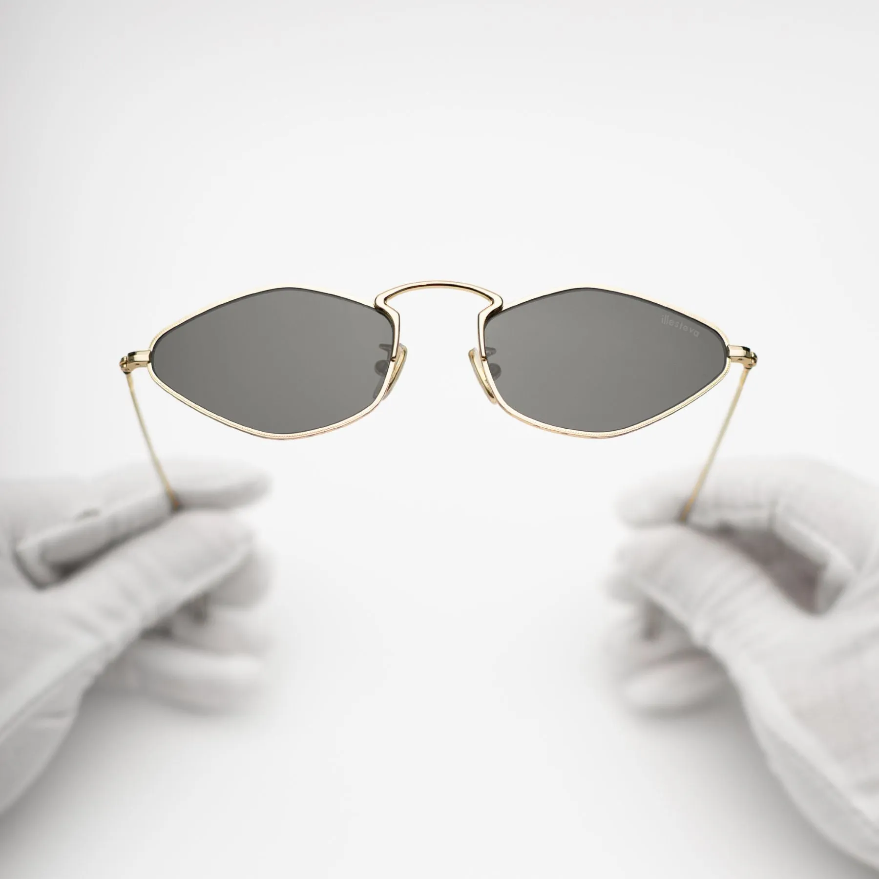 Austria Sunglasses sold by Illesteva product image thumbnail 4