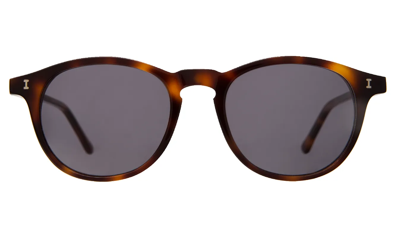 Whitman Sunglasses sold by Illesteva