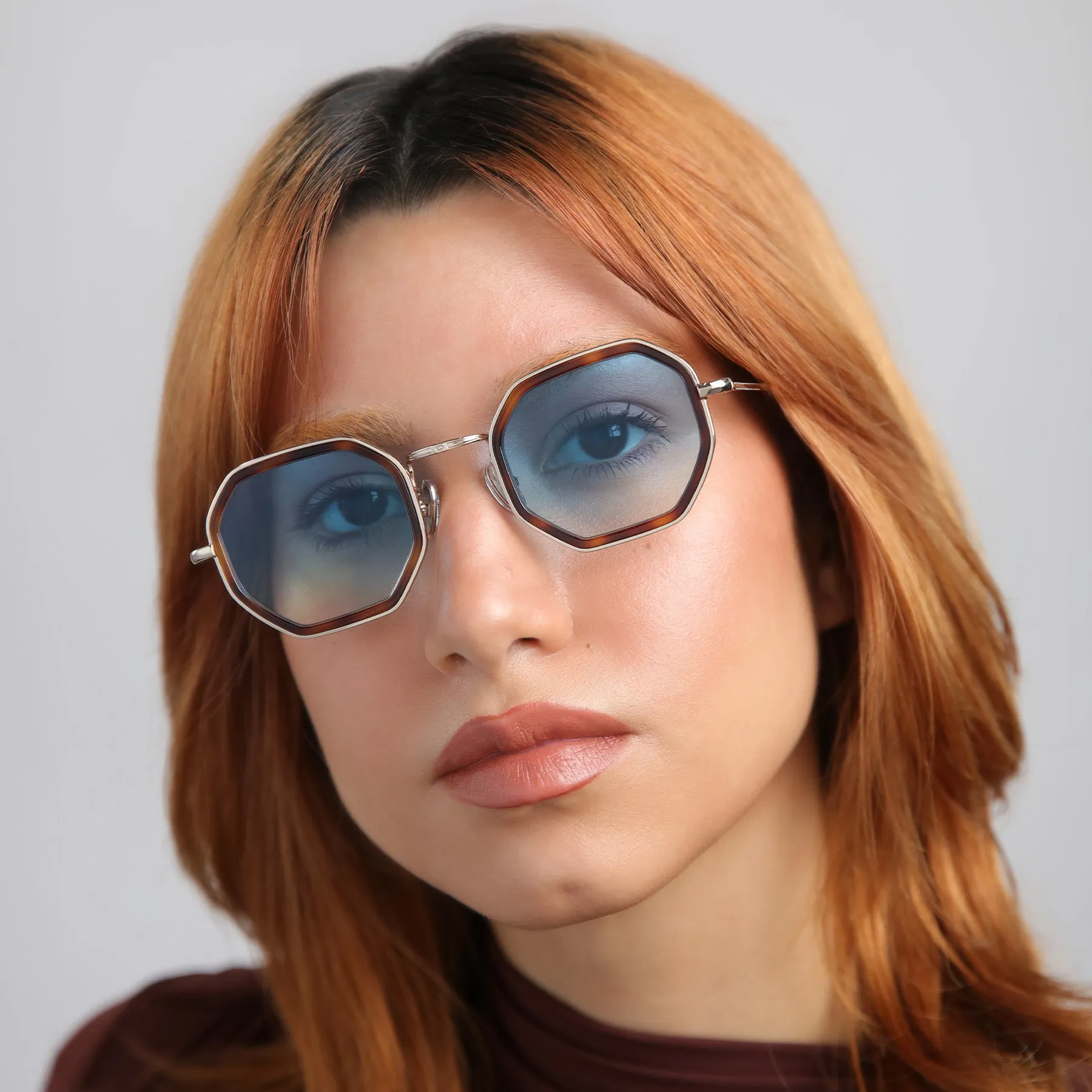 Dylan Tate Sunglasses sold by Illesteva product image thumbnail 5