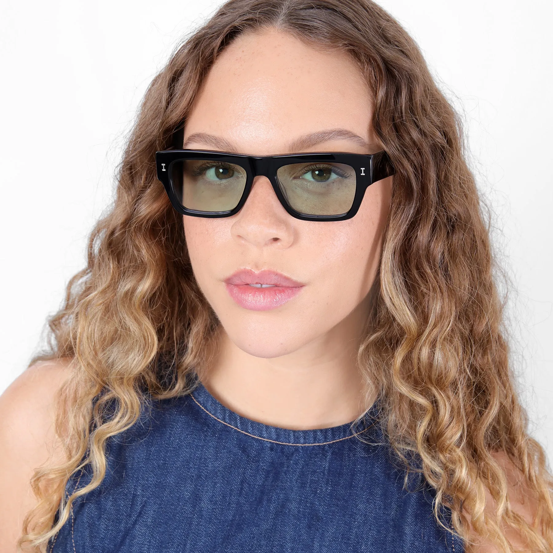 Belluna Sunglasses sold by Illesteva product image thumbnail 2