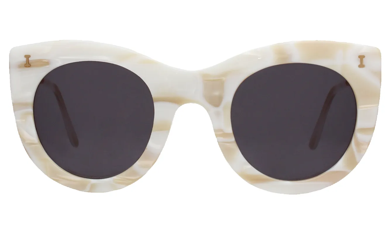 Boca II Sunglasses made by Illesteva