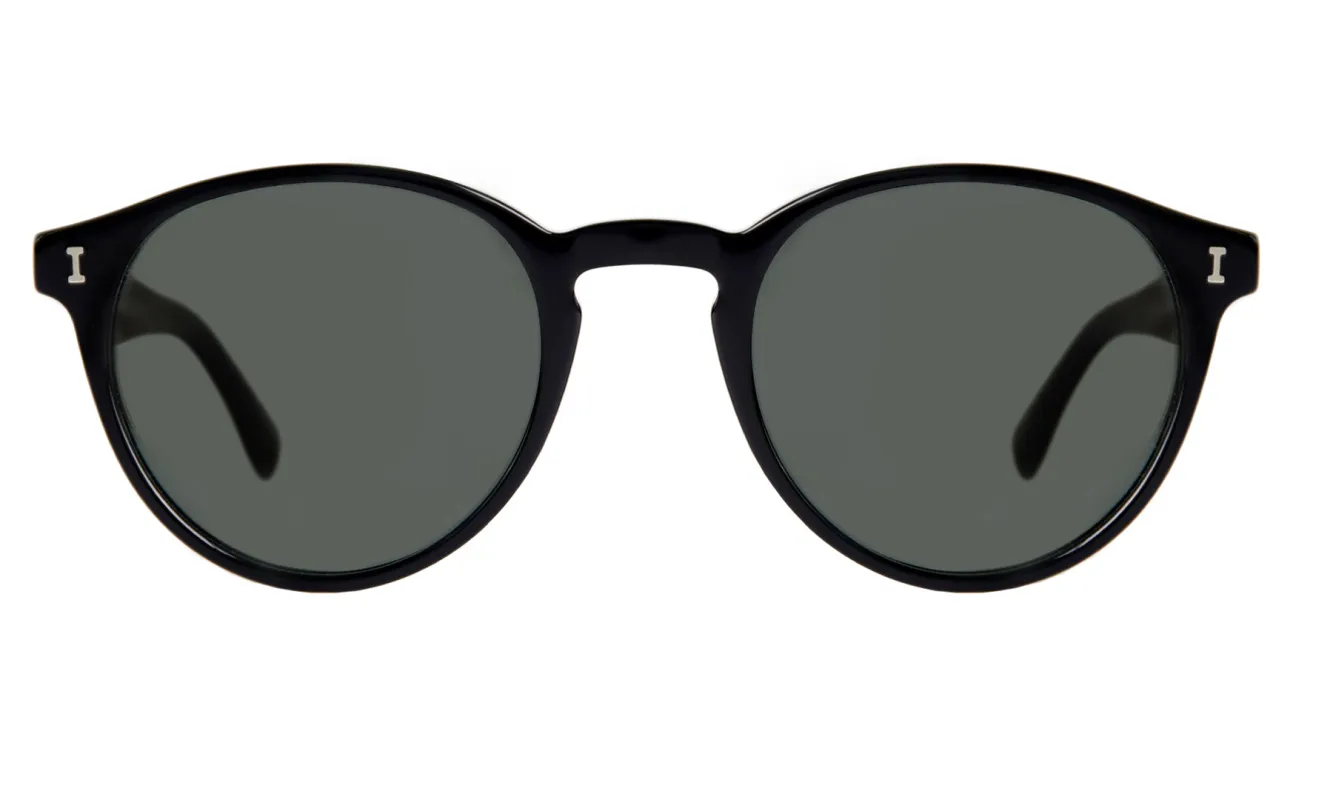 Como Sunglasses sold by Illesteva