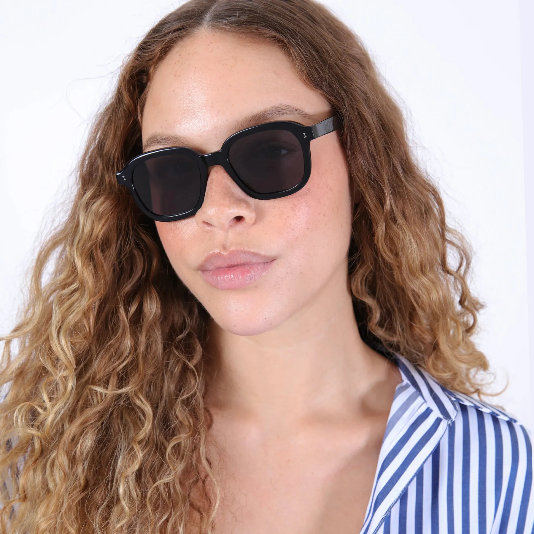Bogota Sunglasses sold by Illesteva product image thumbnail 3
