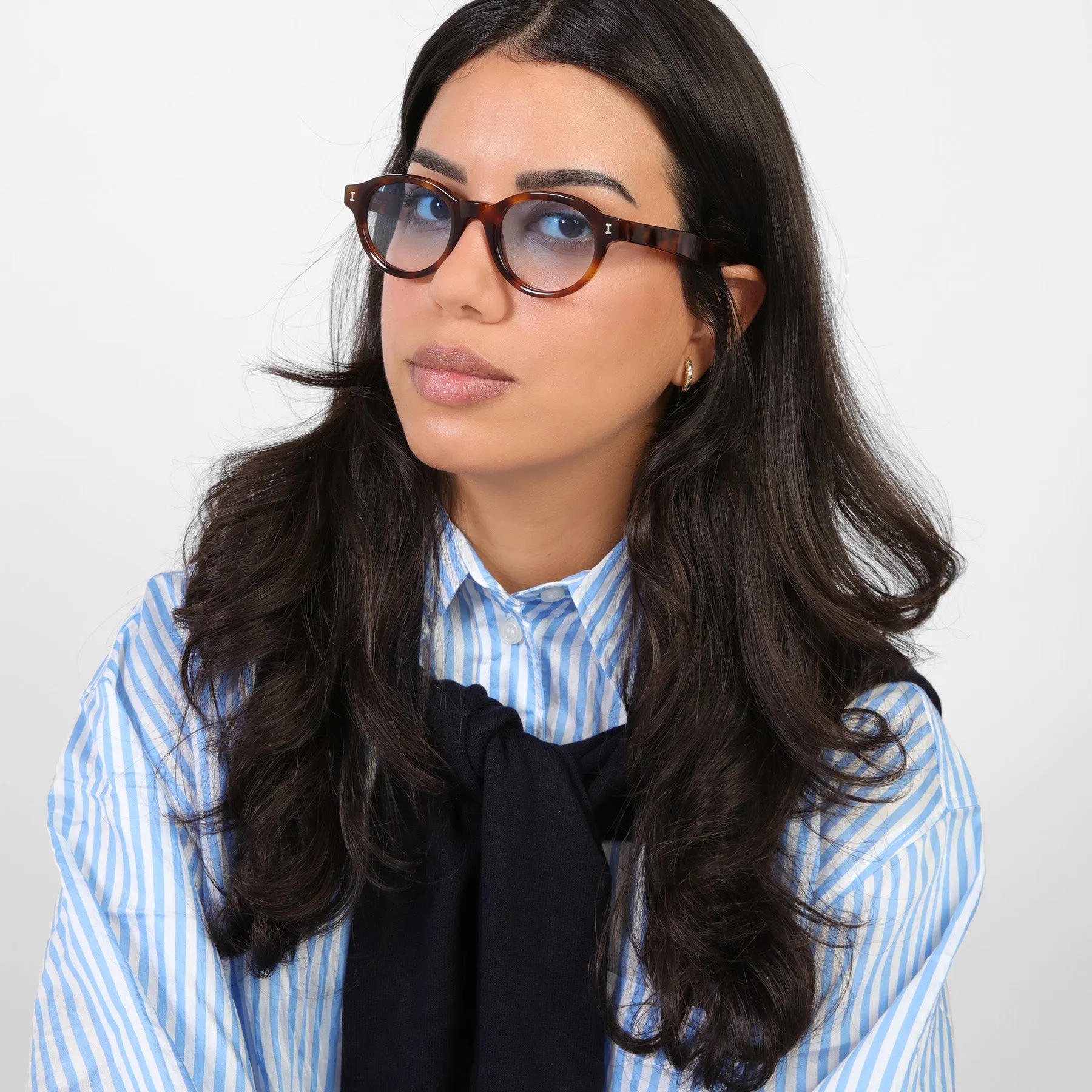 Medellin Sunglasses sold by Illesteva product image thumbnail 5