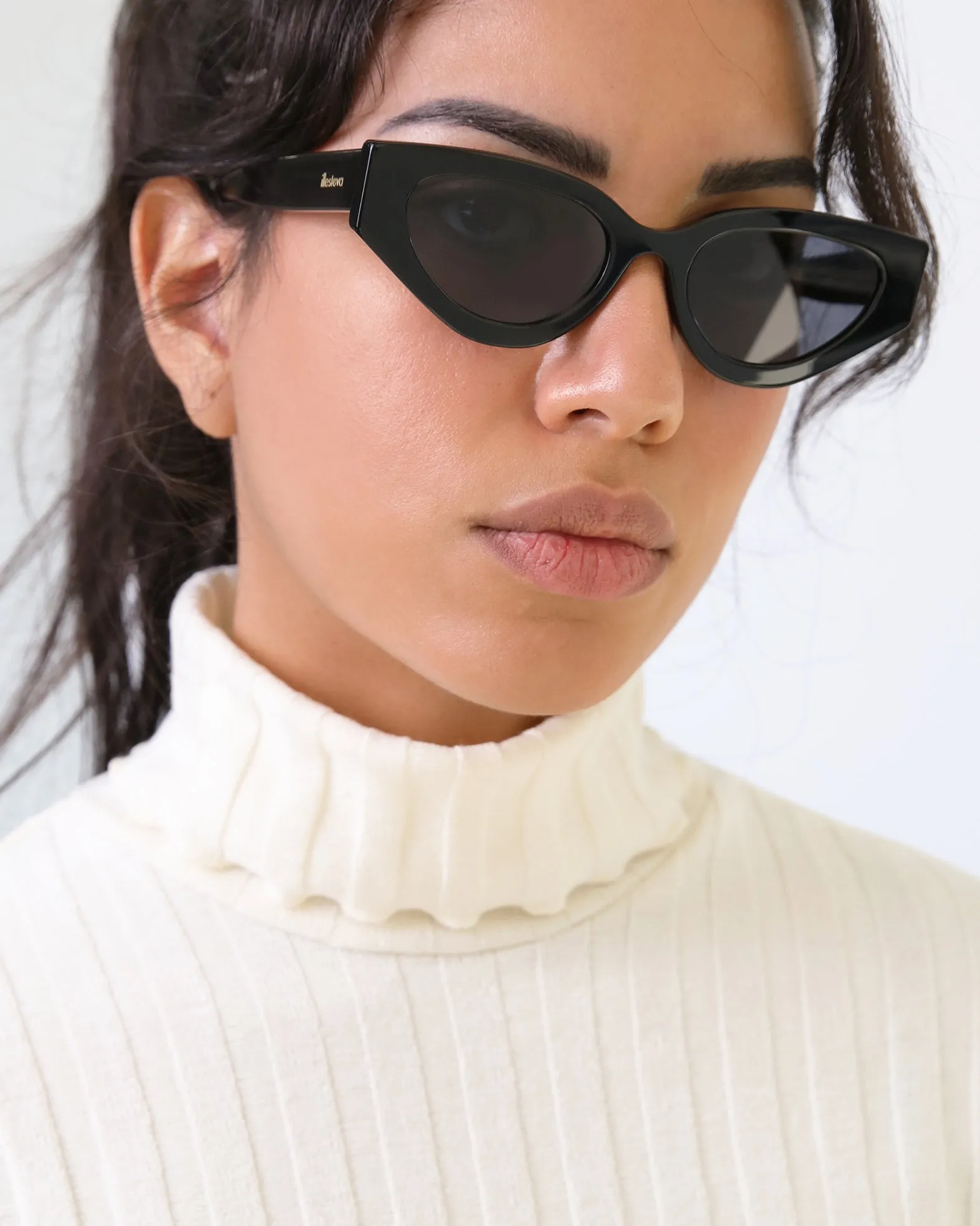 Mary Lou 51 Sunglasses sold by Illesteva product image thumbnail 5