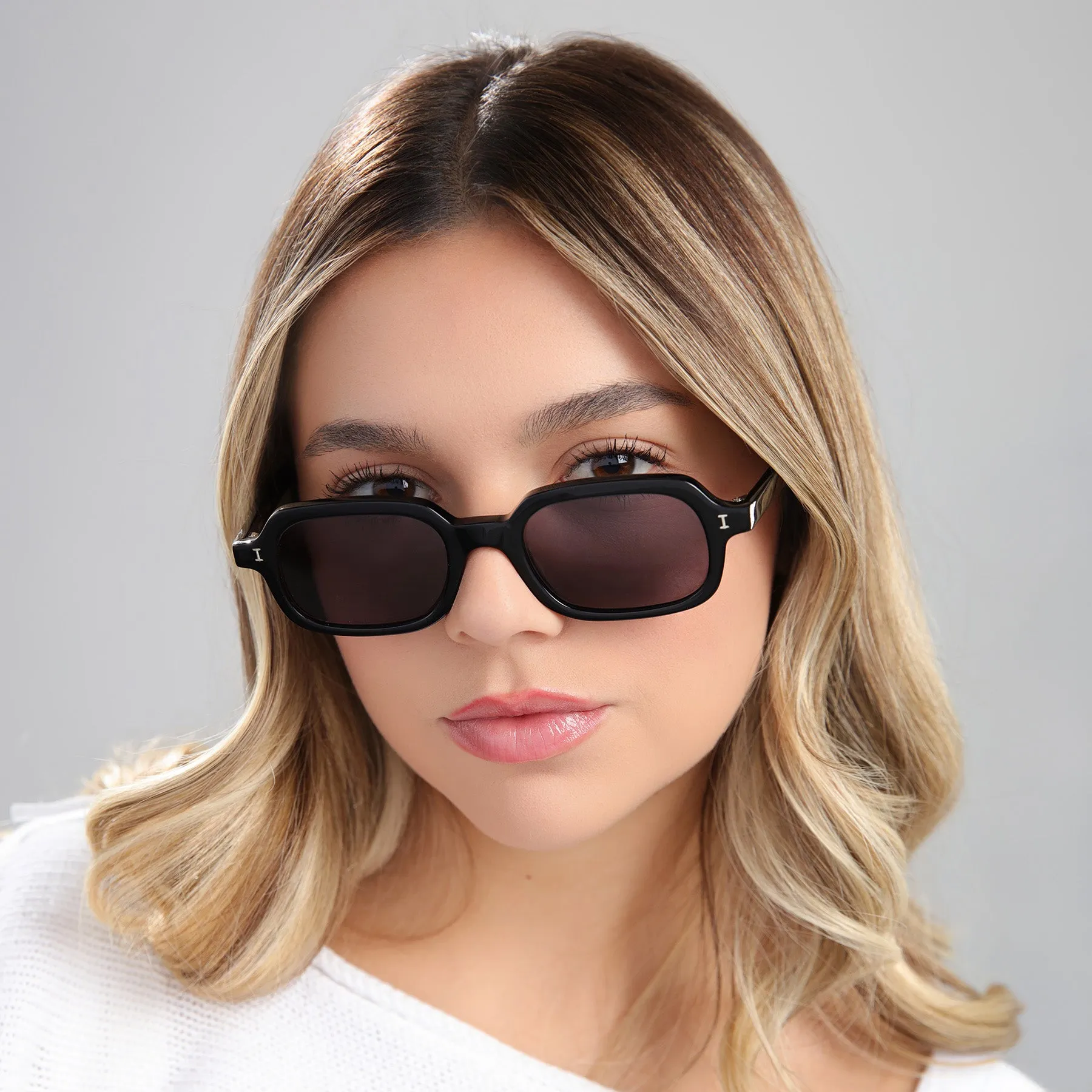 Berlin Sunglasses sold by Illesteva product image thumbnail 2