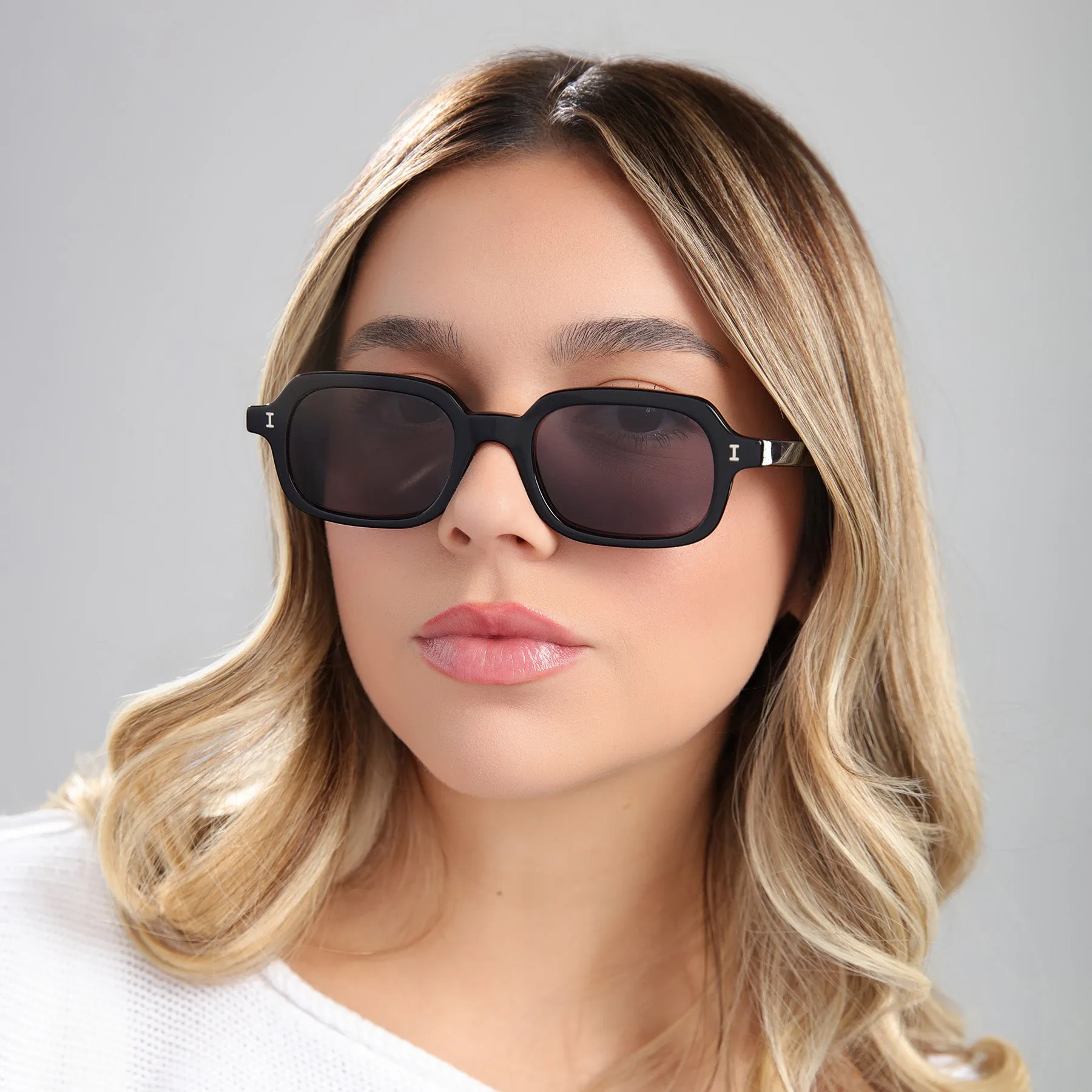 Berlin Sunglasses sold by Illesteva product image thumbnail 3