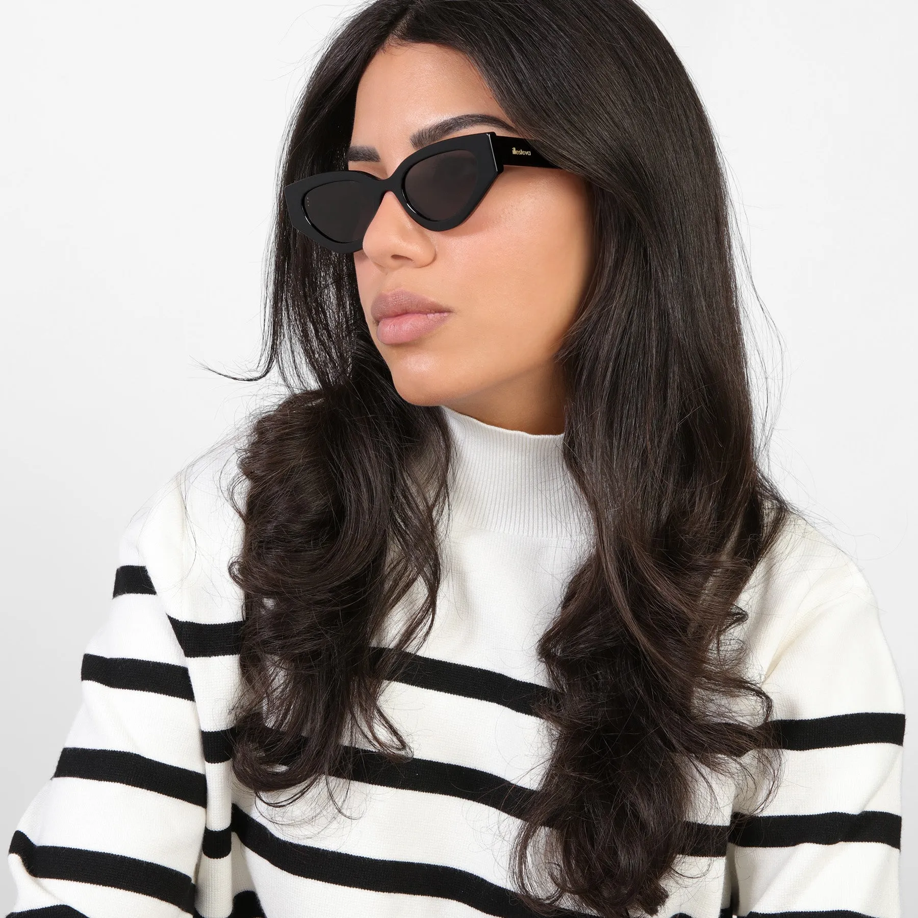 Mary Lou Sunglasses sold by Illesteva product image thumbnail 3