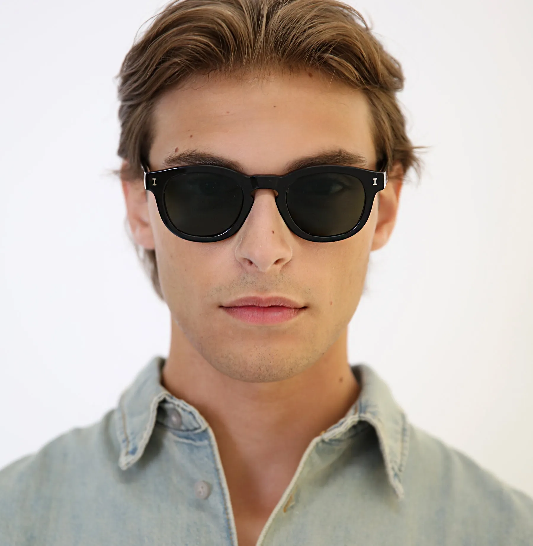 Murdoch Sunglasses sold by Illesteva product image thumbnail 3