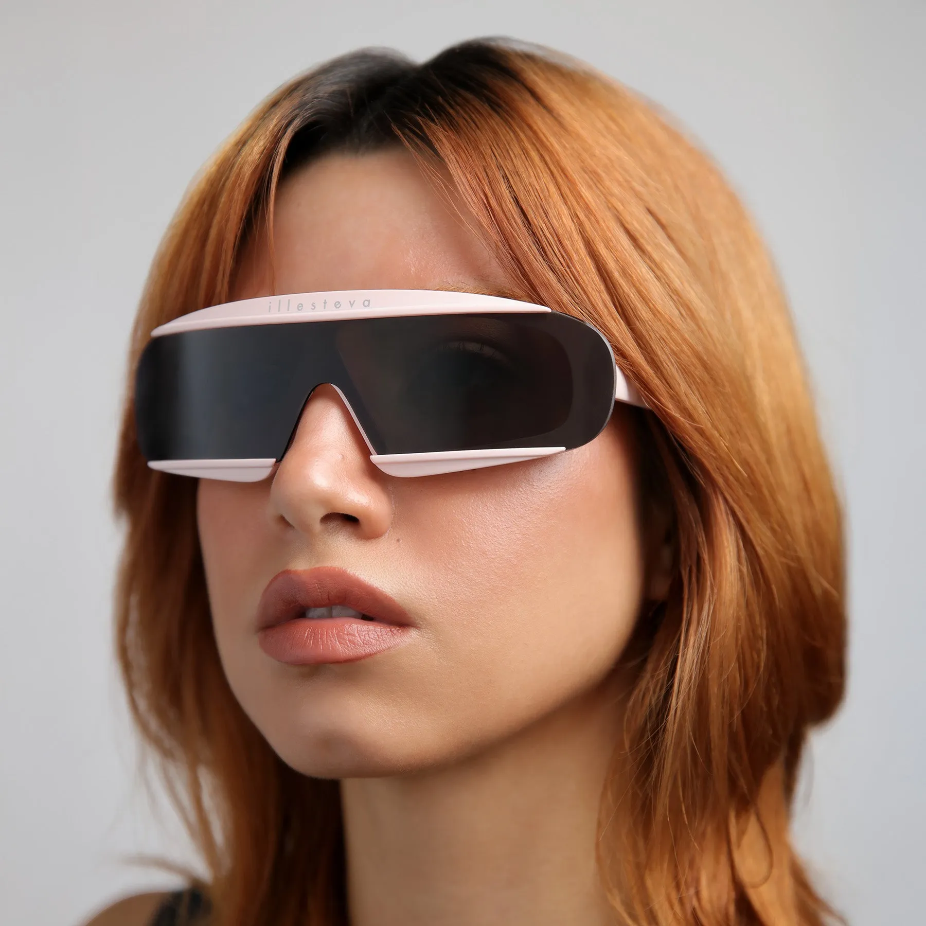 Courchevel Sunglasses sold by Illesteva product image thumbnail 2