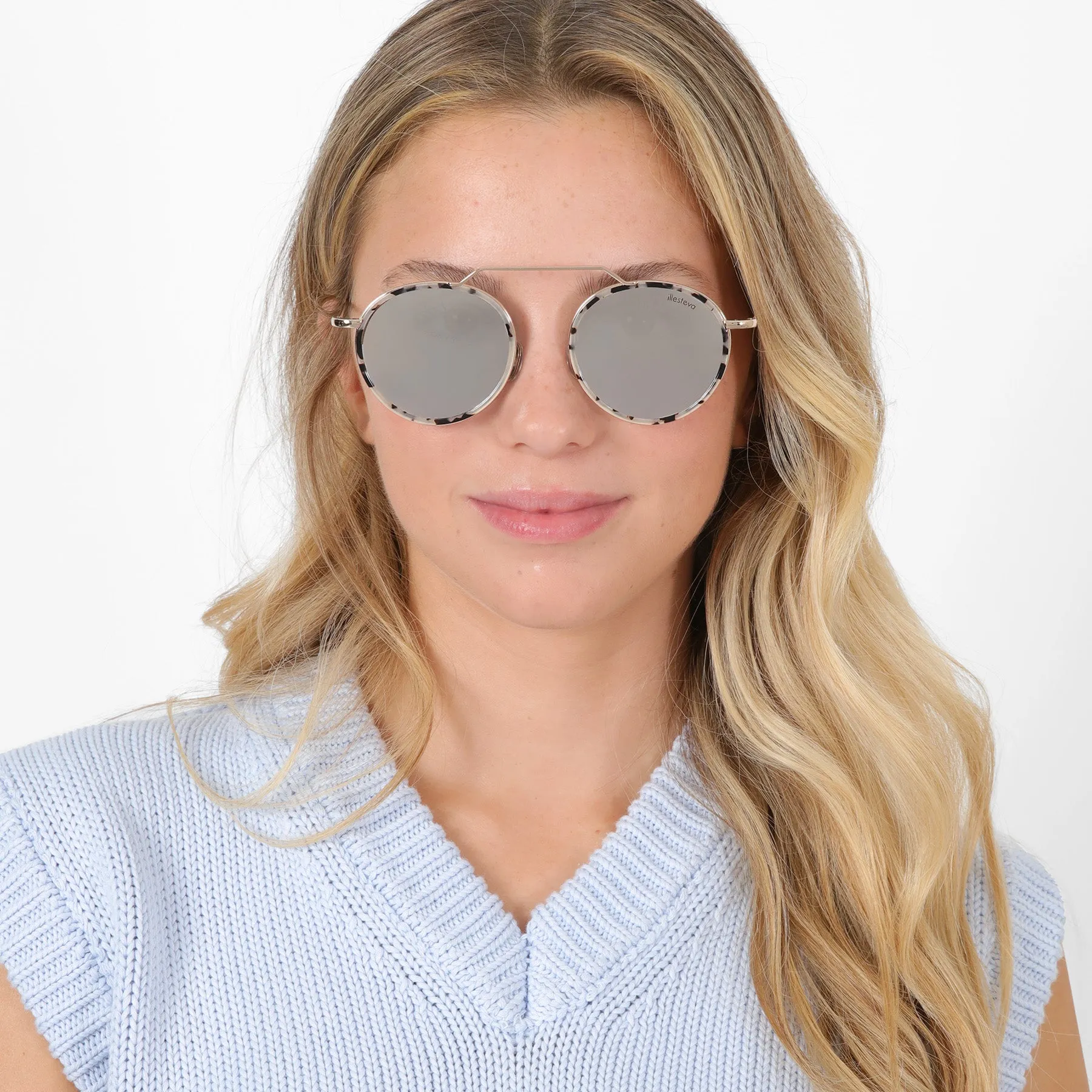 Wynwood Ace Sunglasses sold by Illesteva product image thumbnail 5
